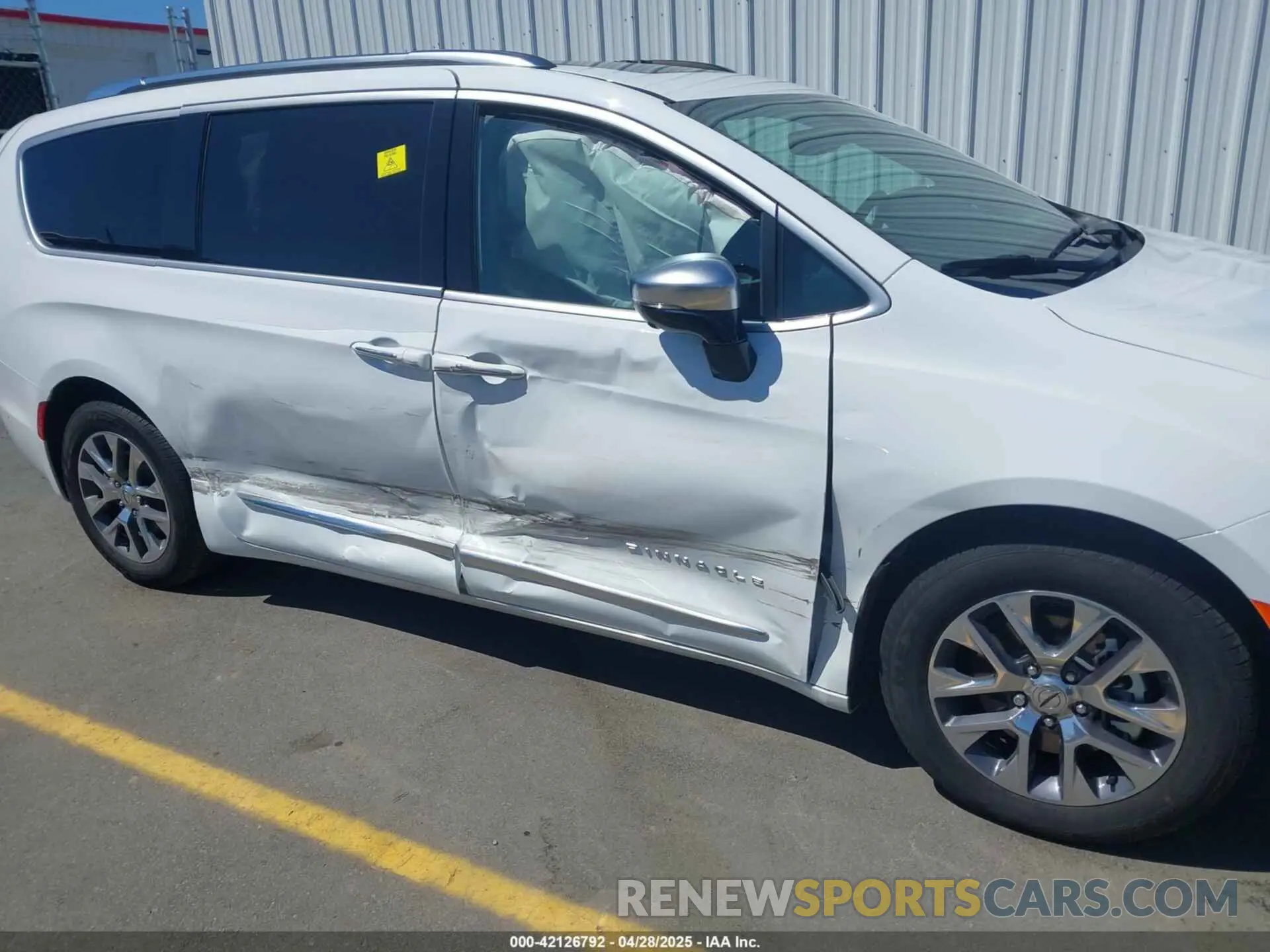6 Фотография поврежденного автомобиля 2C4RC1N73PR569855 CHRYSLER PACIFICA HYBRID 2023
