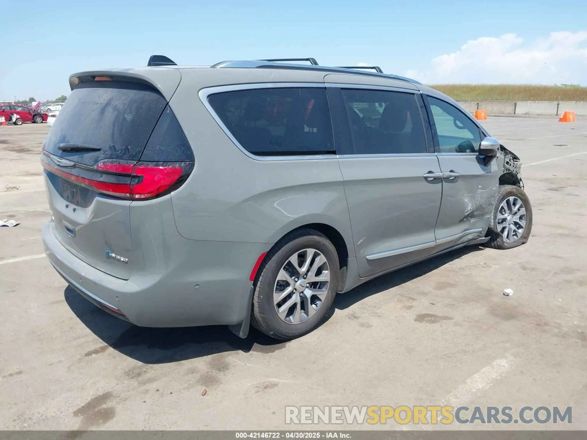4 Photograph of a damaged car 2C4RC1N76PR589226 CHRYSLER PACIFICA HYBRID 2023