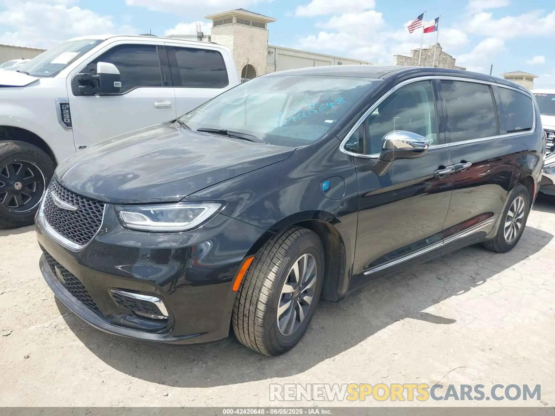 2 Photograph of a damaged car 2C4RC1S79PR630551 CHRYSLER PACIFICA HYBRID 2023