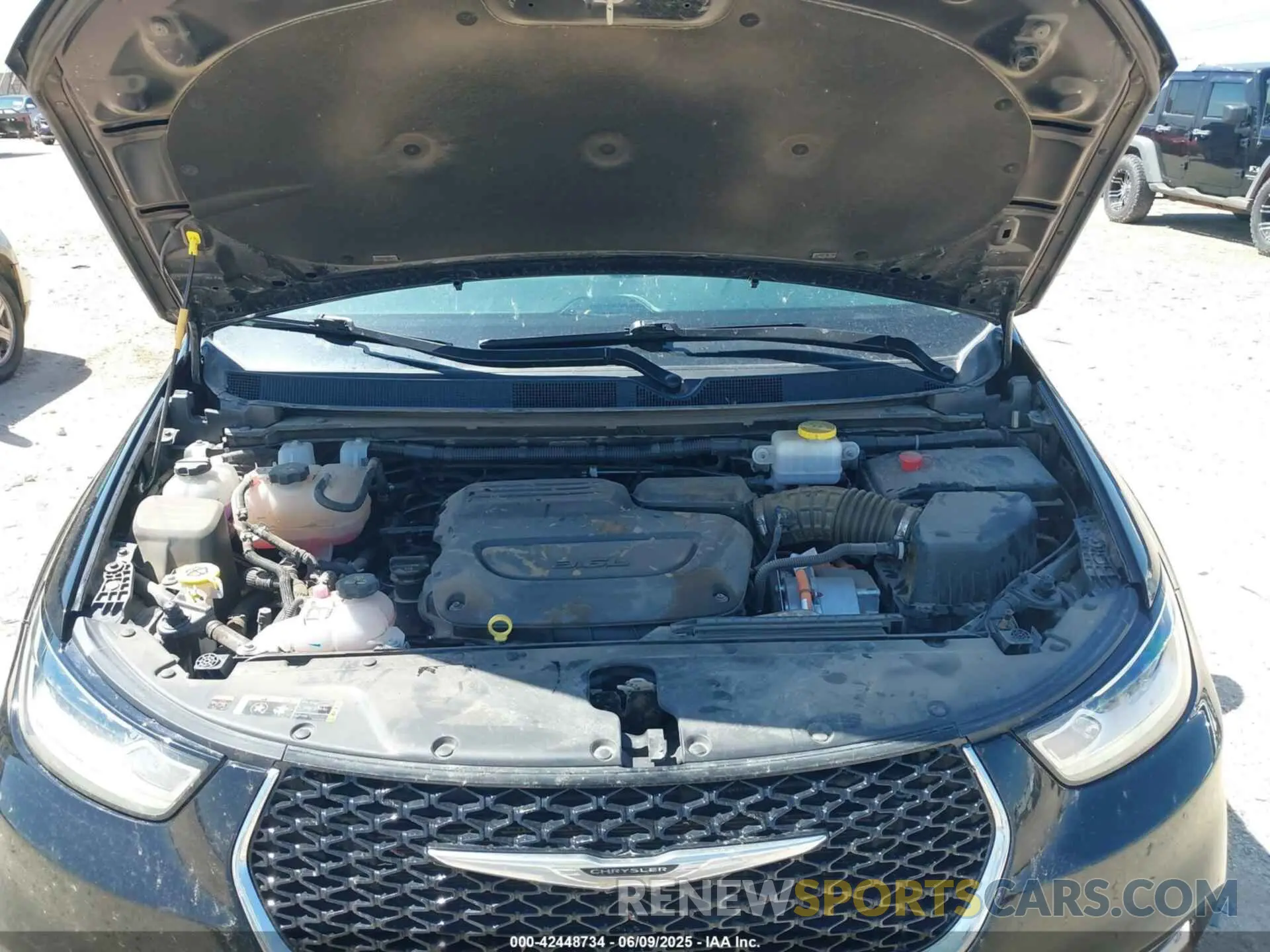 10 Photograph of a damaged car 2C4RC1S70RR169467 CHRYSLER PACIFICA HYBRID 2024
