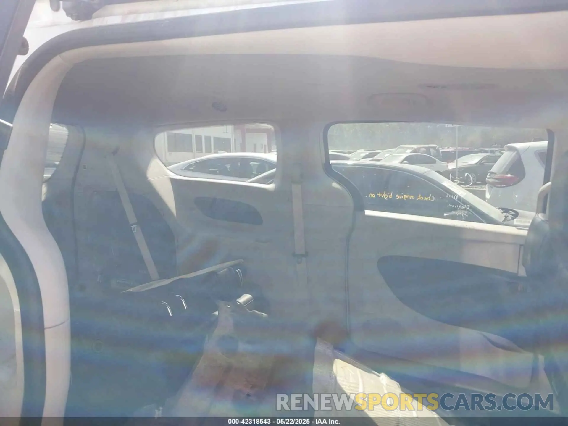 8 Фотография поврежденного автомобиля 2C4RC1S72RR117788 CHRYSLER PACIFICA HYBRID 2024