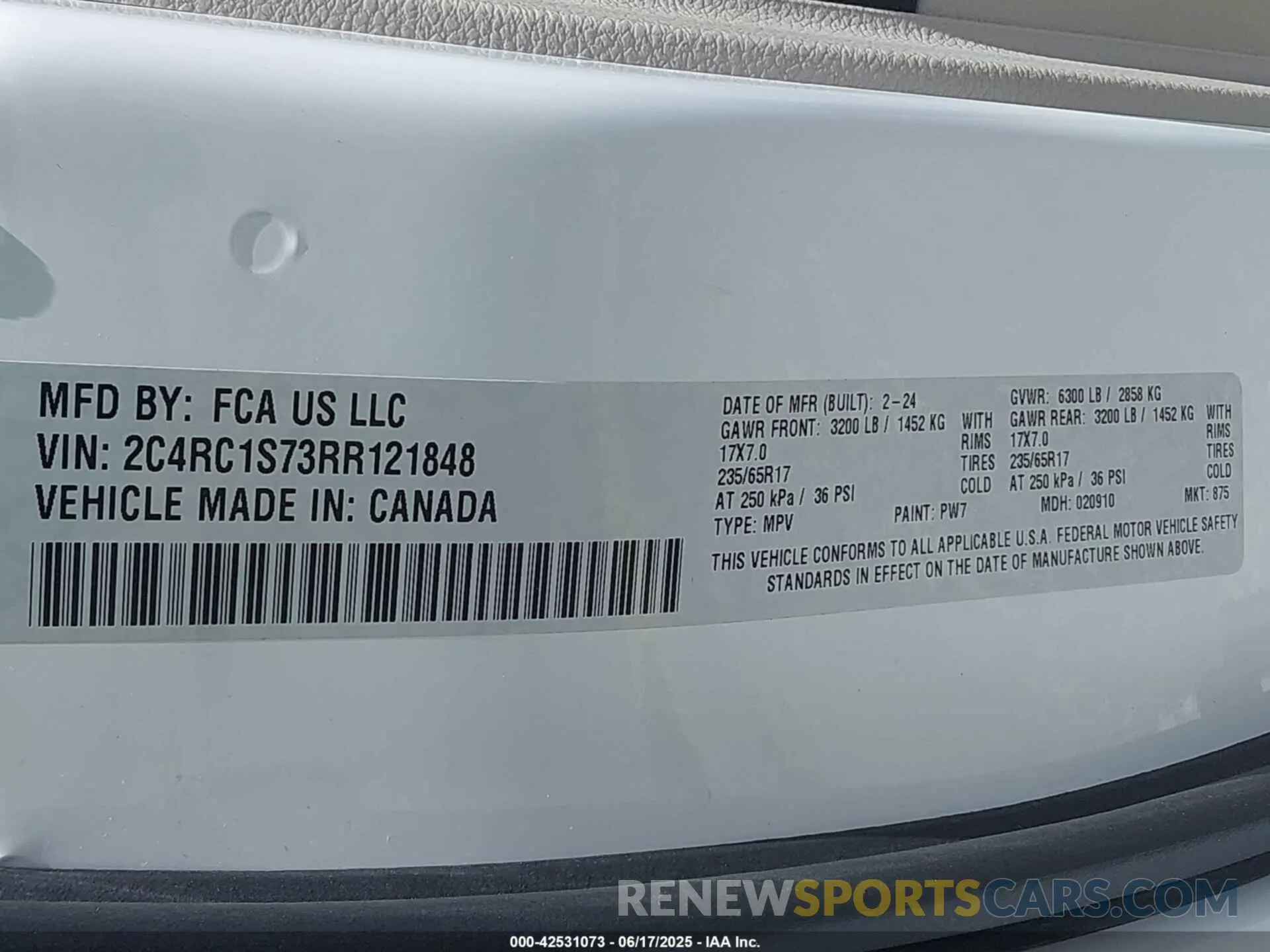 9 Photograph of a damaged car 2C4RC1S73RR121848 CHRYSLER PACIFICA HYBRID 2024