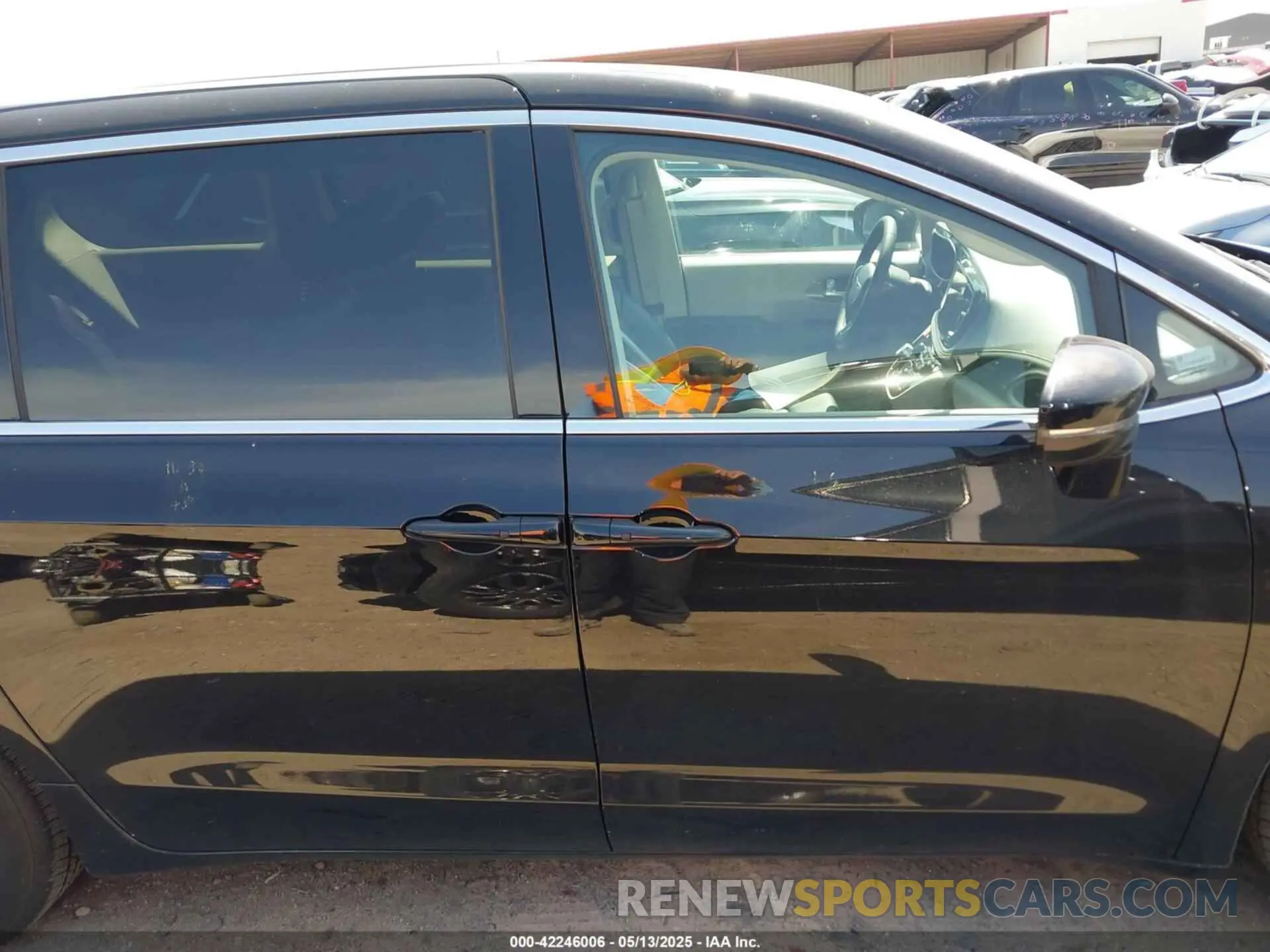 13 Фотография поврежденного автомобиля 2C4RC1S73RR185310 CHRYSLER PACIFICA HYBRID 2024