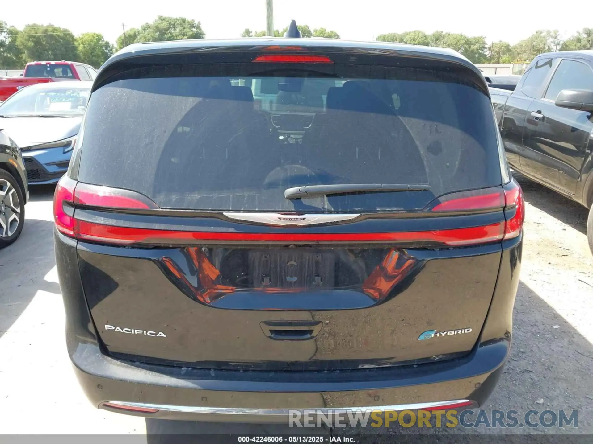 16 Фотография поврежденного автомобиля 2C4RC1S73RR185310 CHRYSLER PACIFICA HYBRID 2024