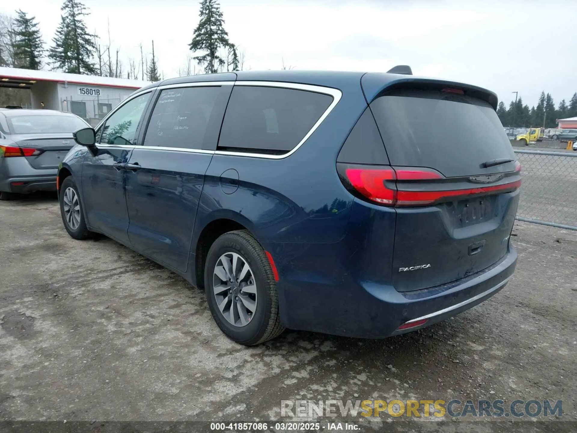 3 Photograph of a damaged car 2C4RC1S73RR188434 CHRYSLER PACIFICA HYBRID 2024