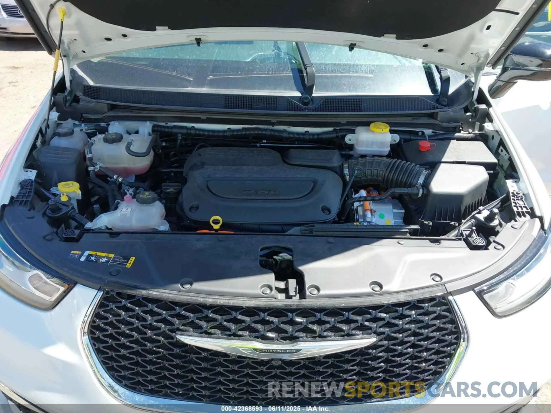 10 Photograph of a damaged car 2C4RC1S74RR153420 CHRYSLER PACIFICA HYBRID 2024