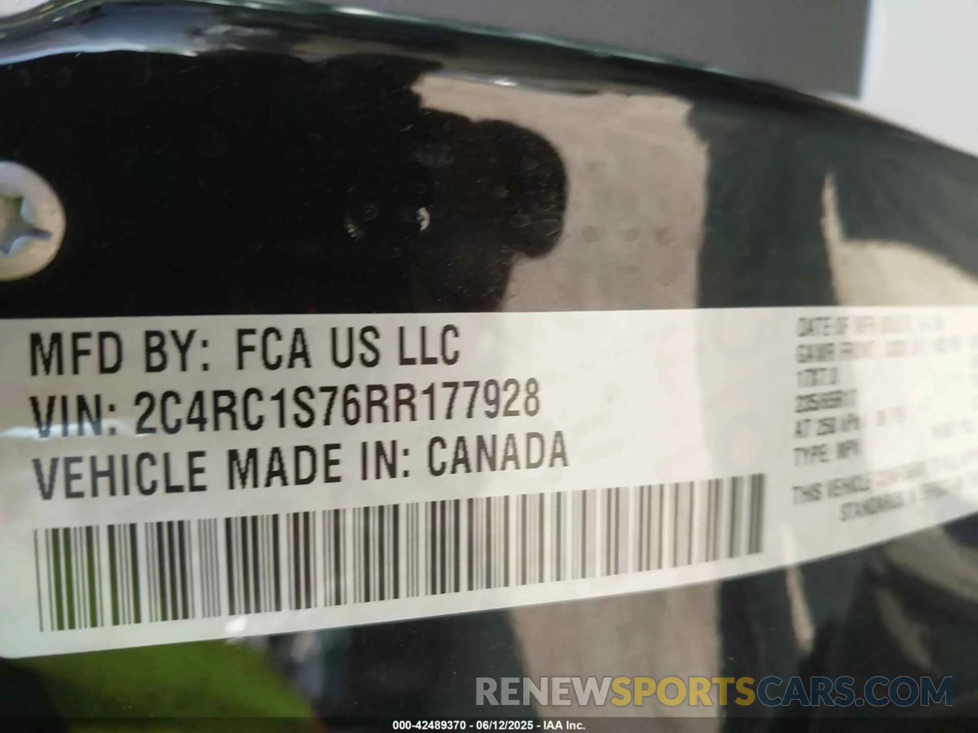 9 Photograph of a damaged car 2C4RC1S76RR177928 CHRYSLER PACIFICA HYBRID 2024