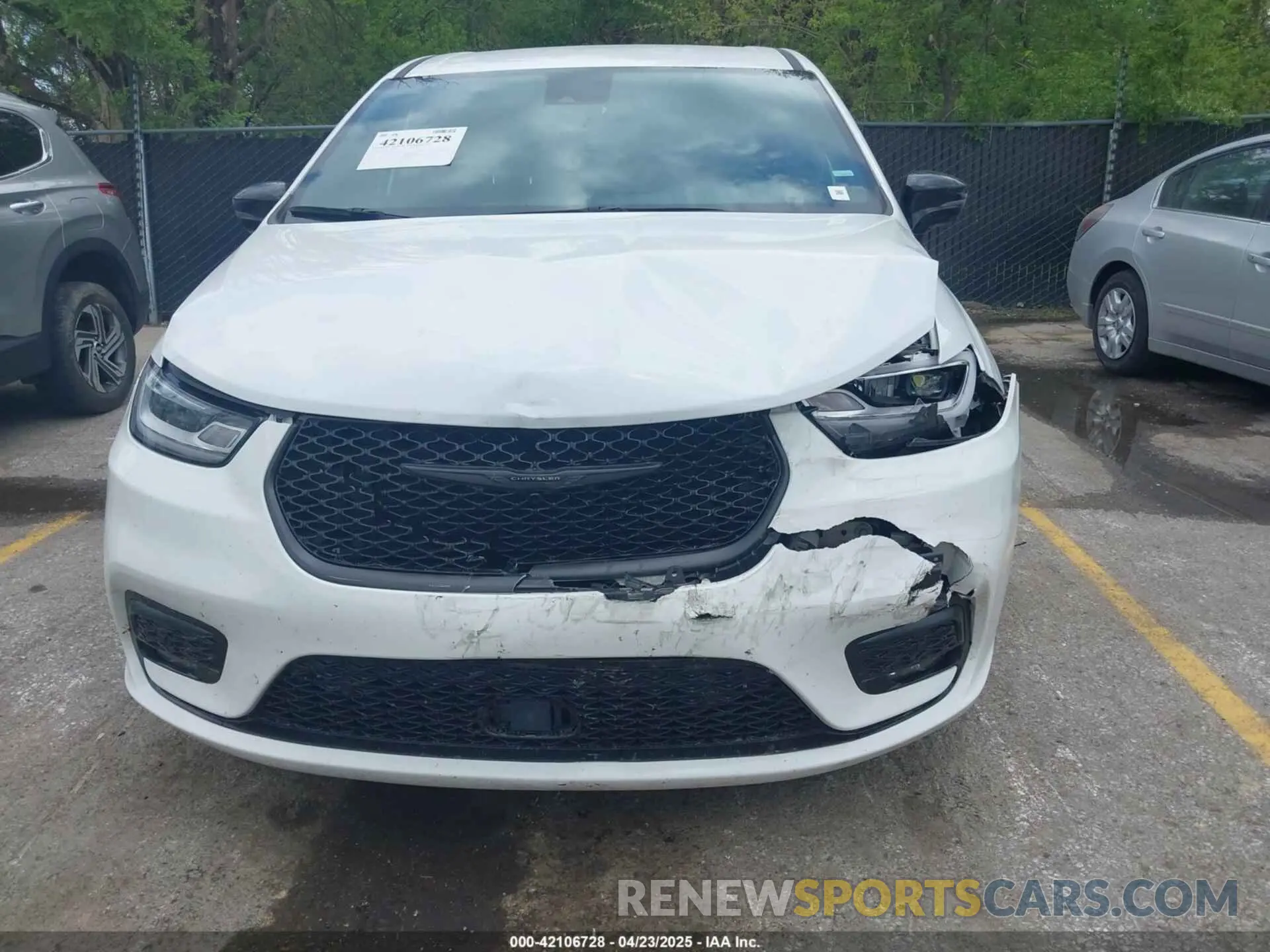6 Photograph of a damaged car 2C4RC1S77RR111940 CHRYSLER PACIFICA HYBRID 2024