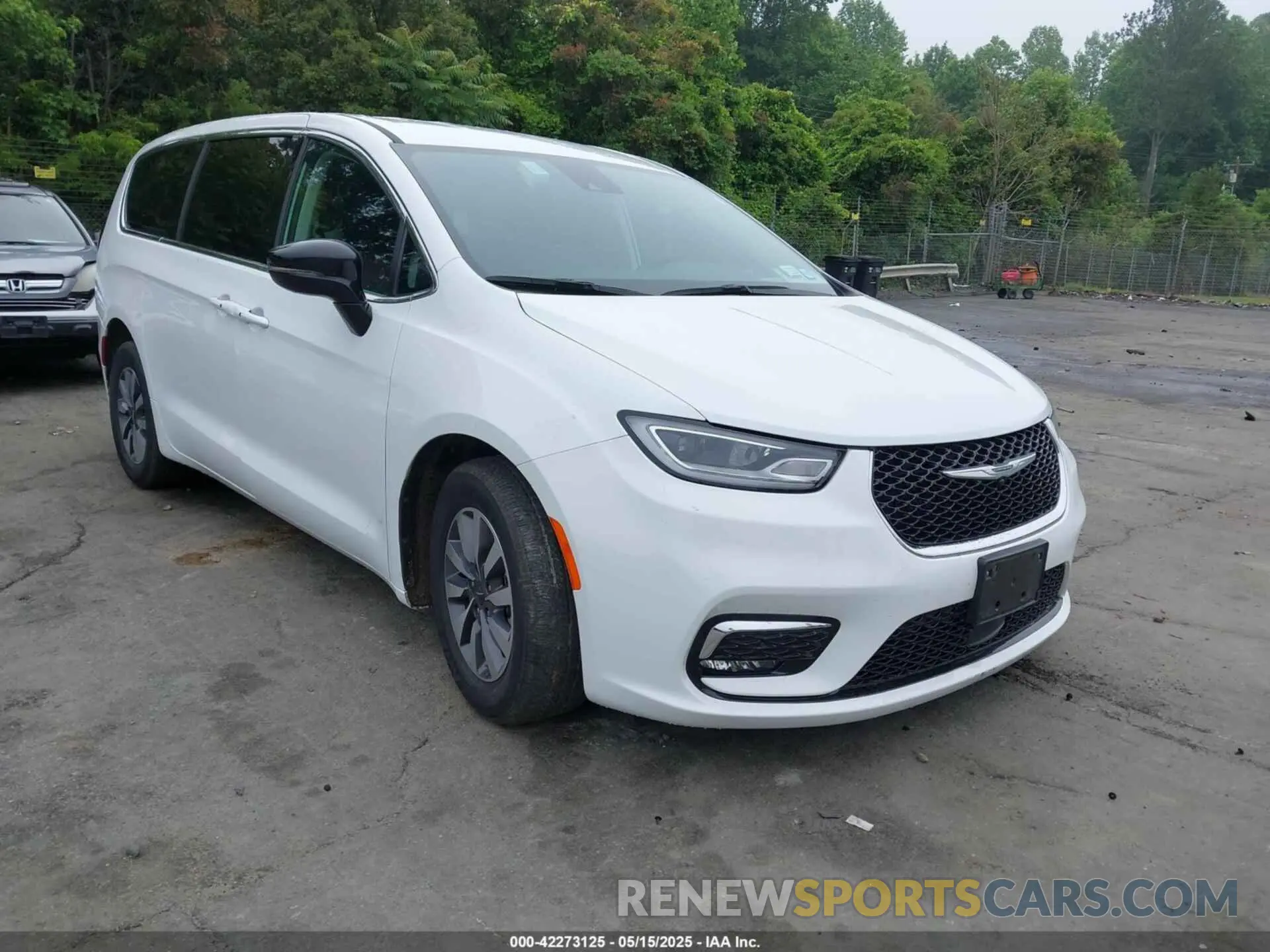 1 Фотография поврежденного автомобиля 2C4RC1S78RR150309 CHRYSLER PACIFICA HYBRID 2024