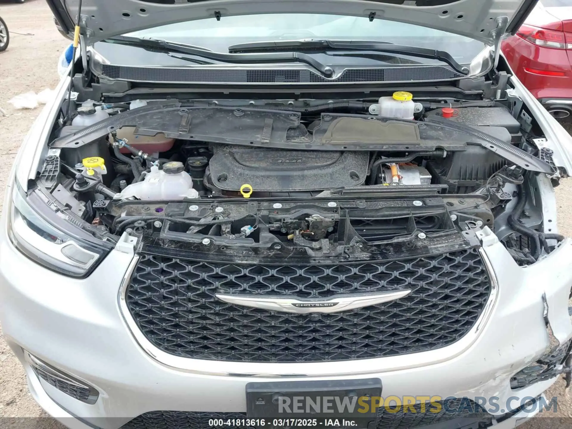 10 Photograph of a damaged car 2C4RC1S78RR188462 CHRYSLER PACIFICA HYBRID 2024