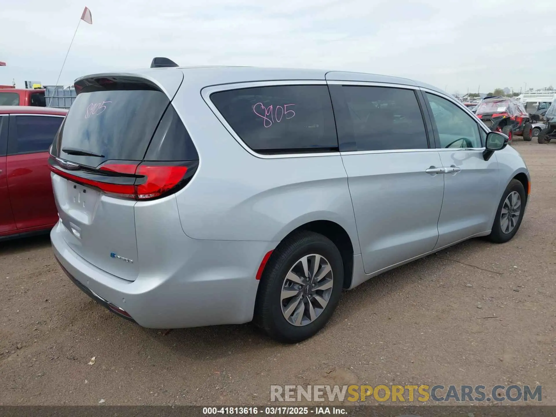 4 Photograph of a damaged car 2C4RC1S78RR188462 CHRYSLER PACIFICA HYBRID 2024