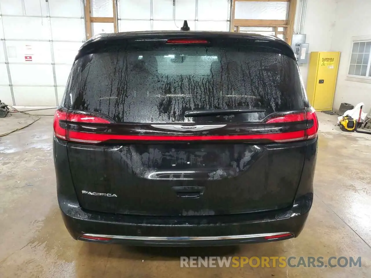 6 Photograph of a damaged car 2C4RC1BG7SR507405 CHRYSLER PACIFICA S 2025