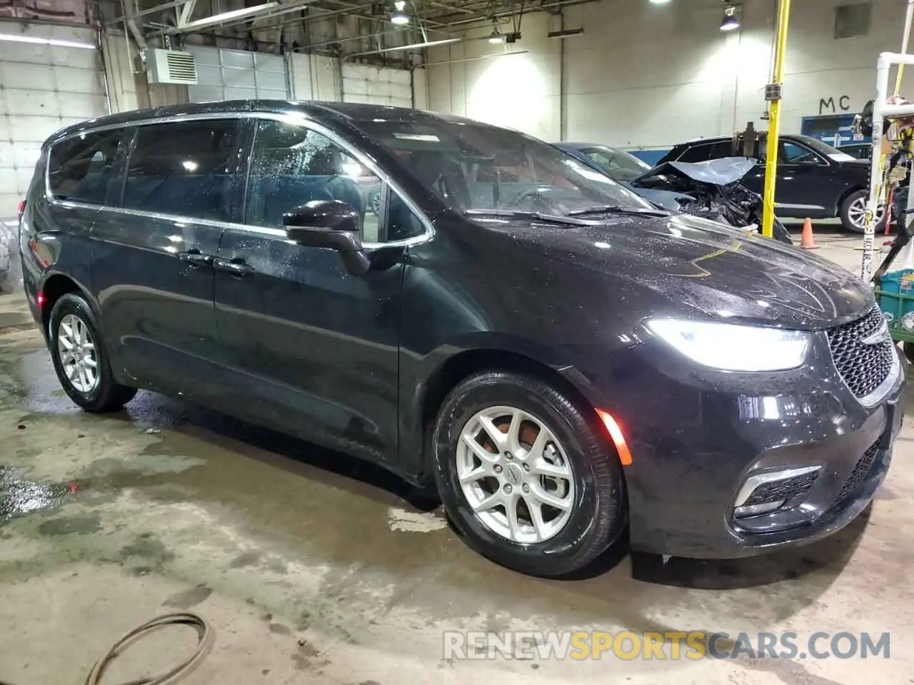 4 Фотография поврежденного автомобиля 2C4RC1BG8SR504089 CHRYSLER PACIFICA S 2025