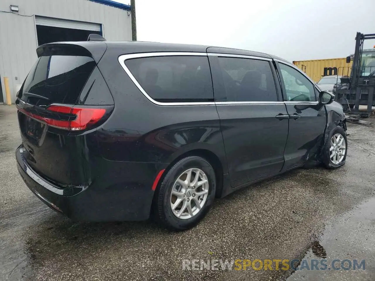 3 Фотография поврежденного автомобиля 2C4RC1BGXSR544657 CHRYSLER PACIFICA S 2025