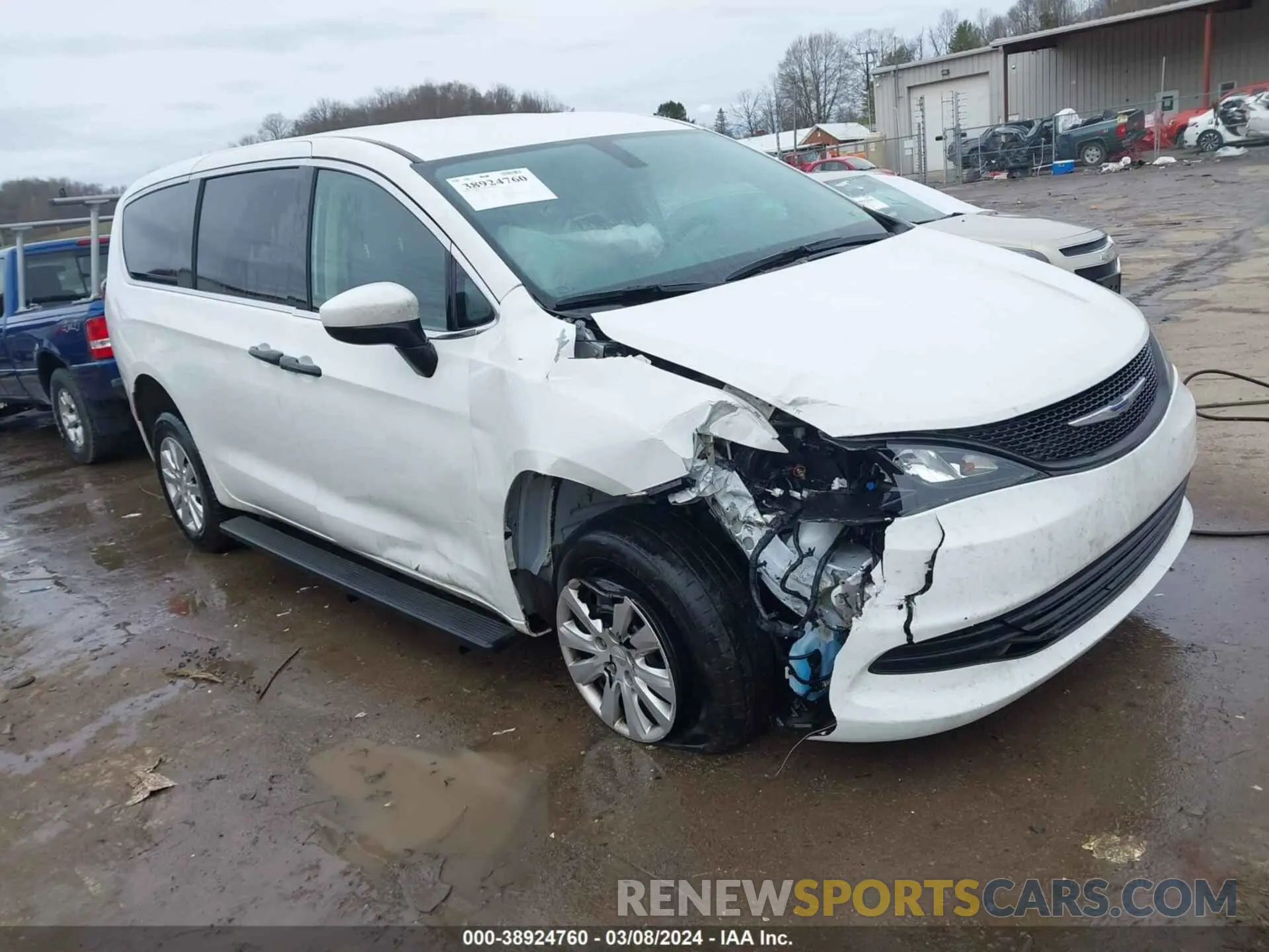 1 Photograph of a damaged car 2C4RC1AG2LR266520 CHRYSLER VOYAGER 2020