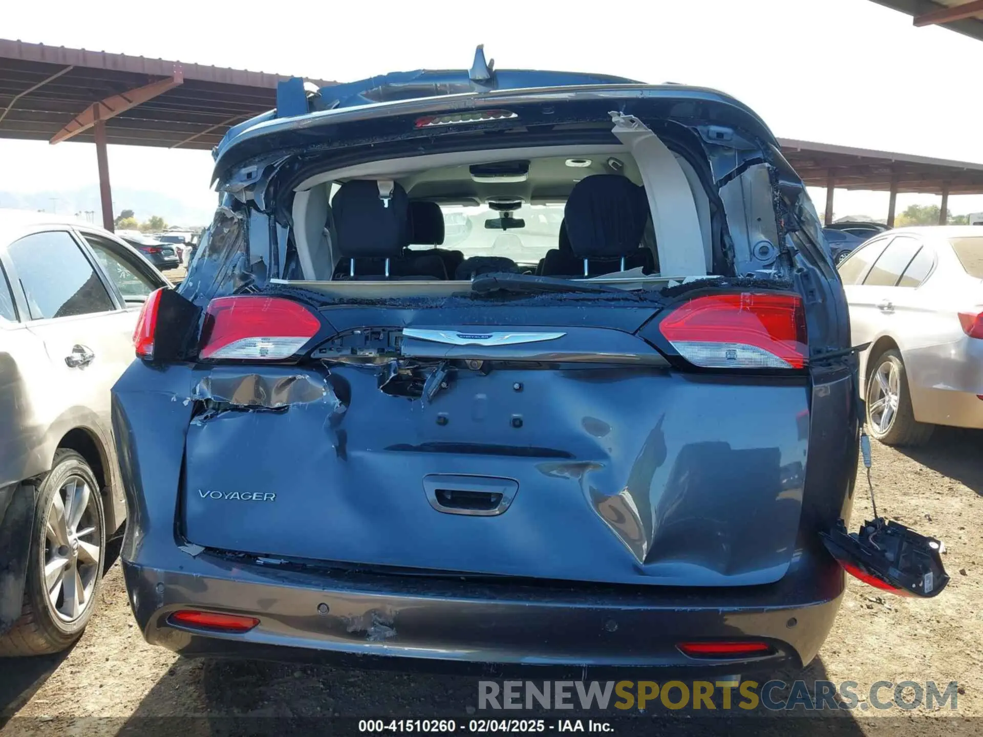 16 Фотография поврежденного автомобиля 2C4RC1CG6LR138780 CHRYSLER VOYAGER 2020