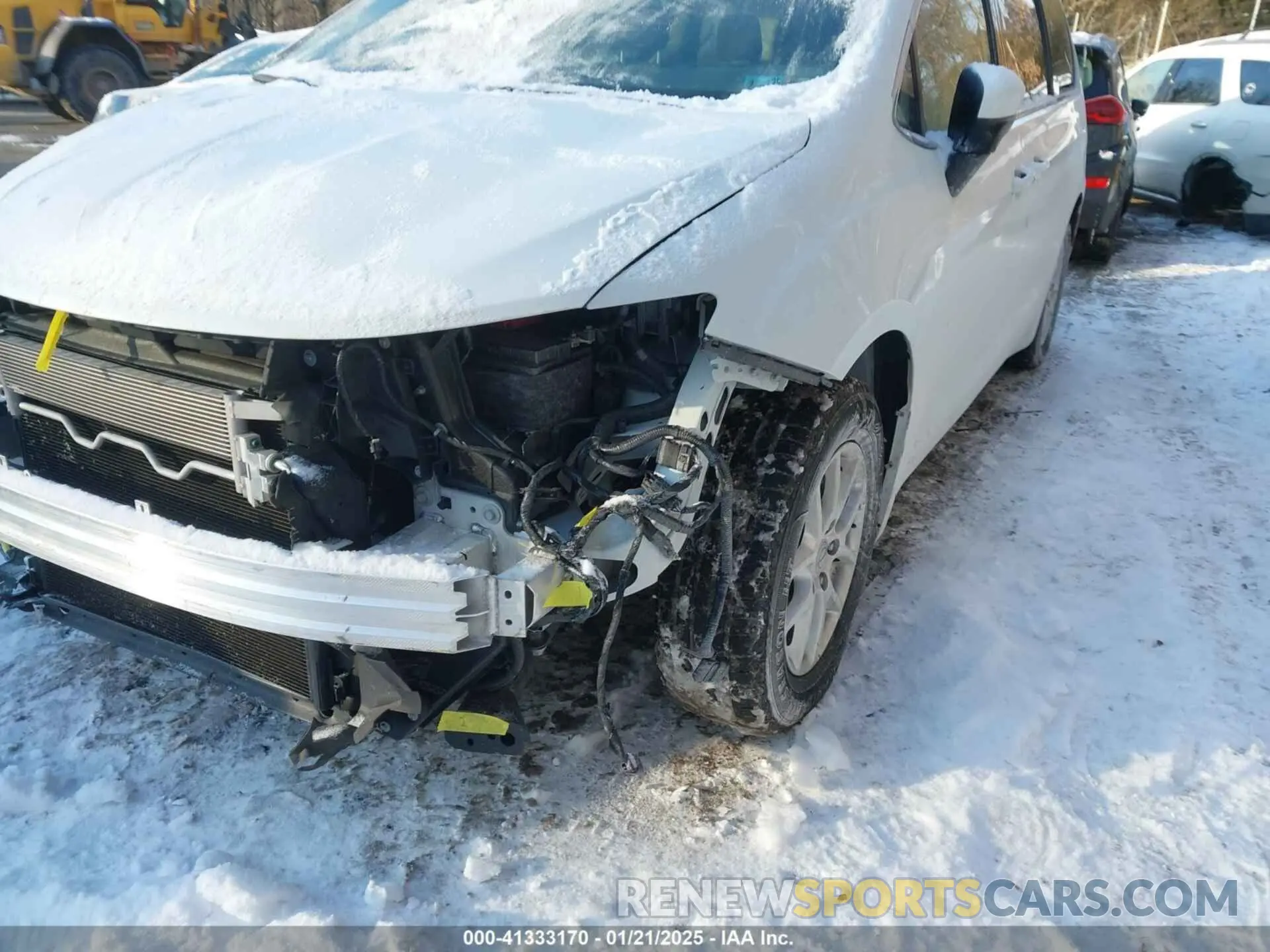 12 Фотография поврежденного автомобиля 2C4RC1CG7LR287442 CHRYSLER VOYAGER 2020