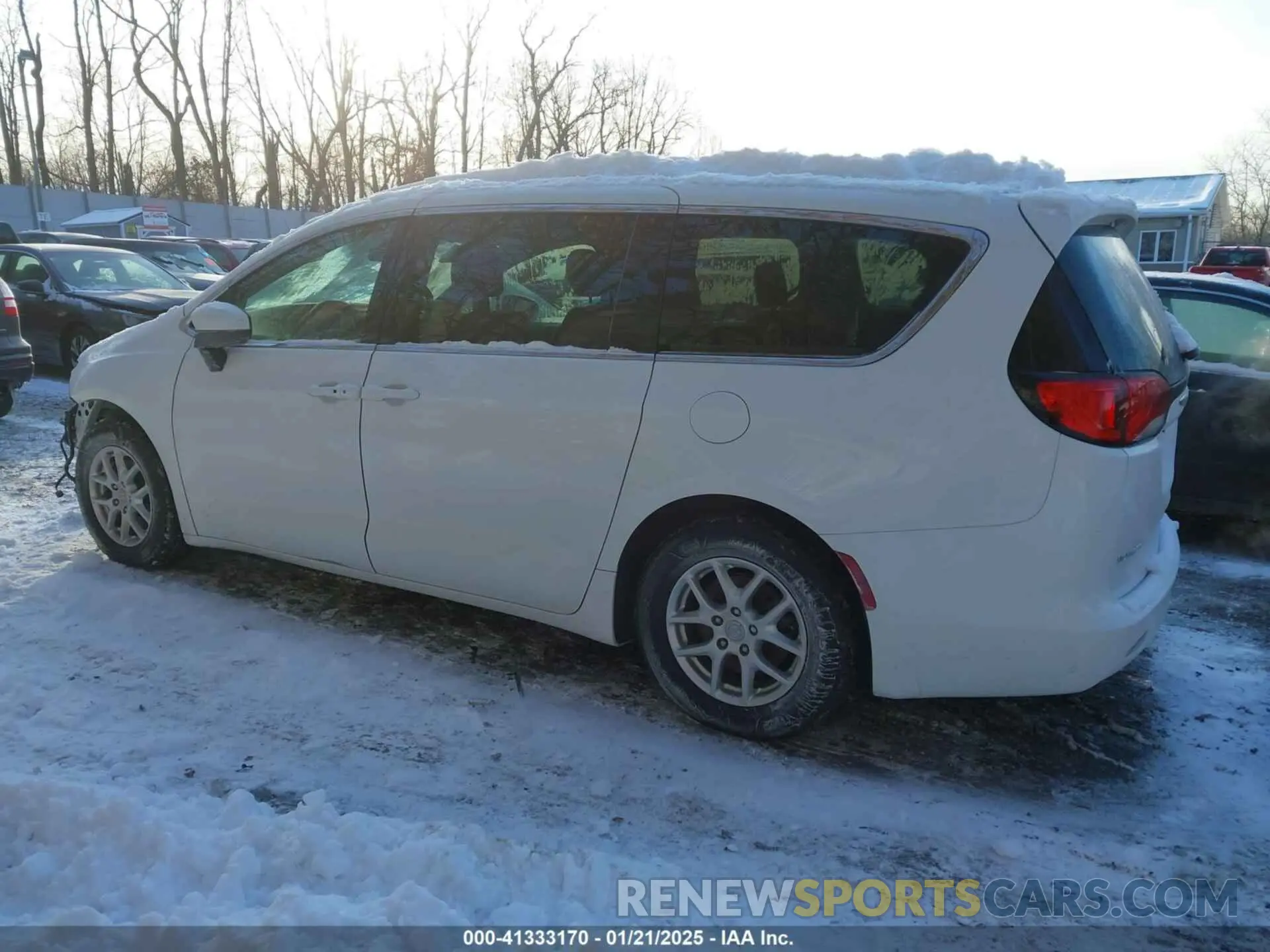15 Фотография поврежденного автомобиля 2C4RC1CG7LR287442 CHRYSLER VOYAGER 2020