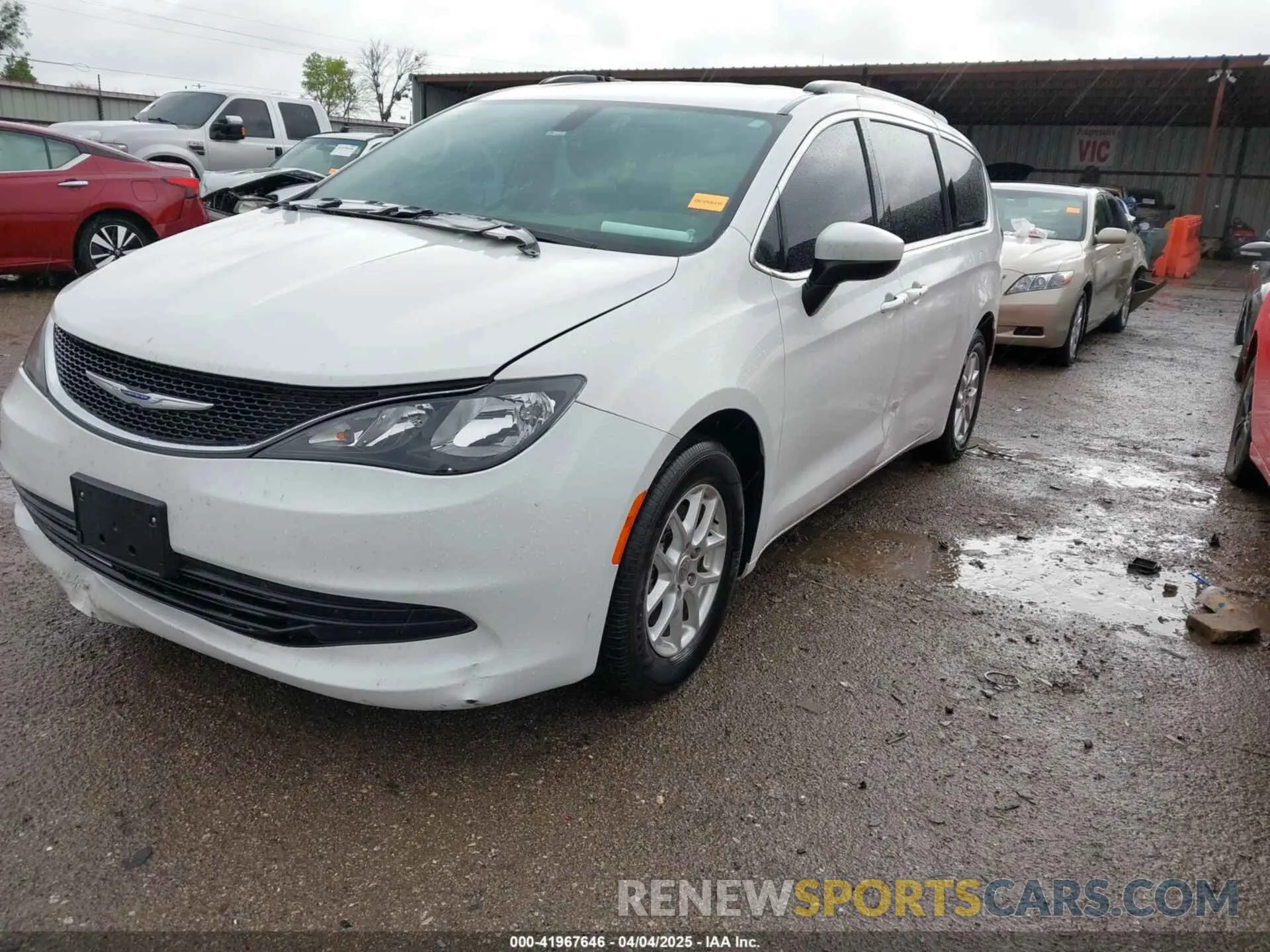 2 Фотография поврежденного автомобиля 2C4RC1DG1LR151578 CHRYSLER VOYAGER 2020