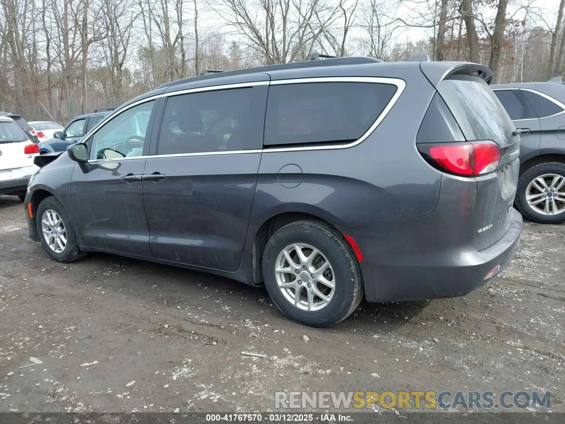 14 Фотография поврежденного автомобиля 2C4RC1DG2LR266058 CHRYSLER VOYAGER 2020
