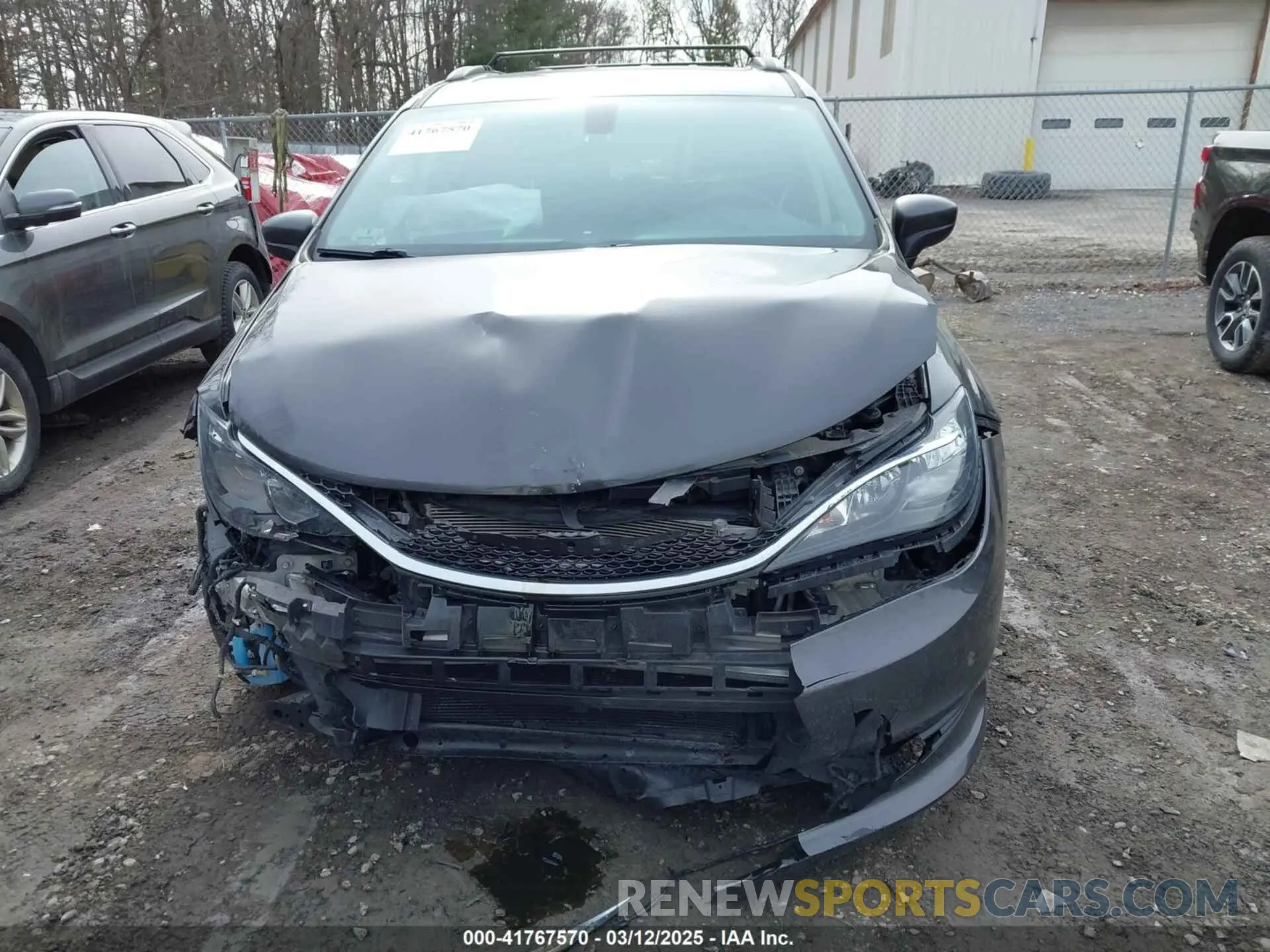 6 Фотография поврежденного автомобиля 2C4RC1DG2LR266058 CHRYSLER VOYAGER 2020