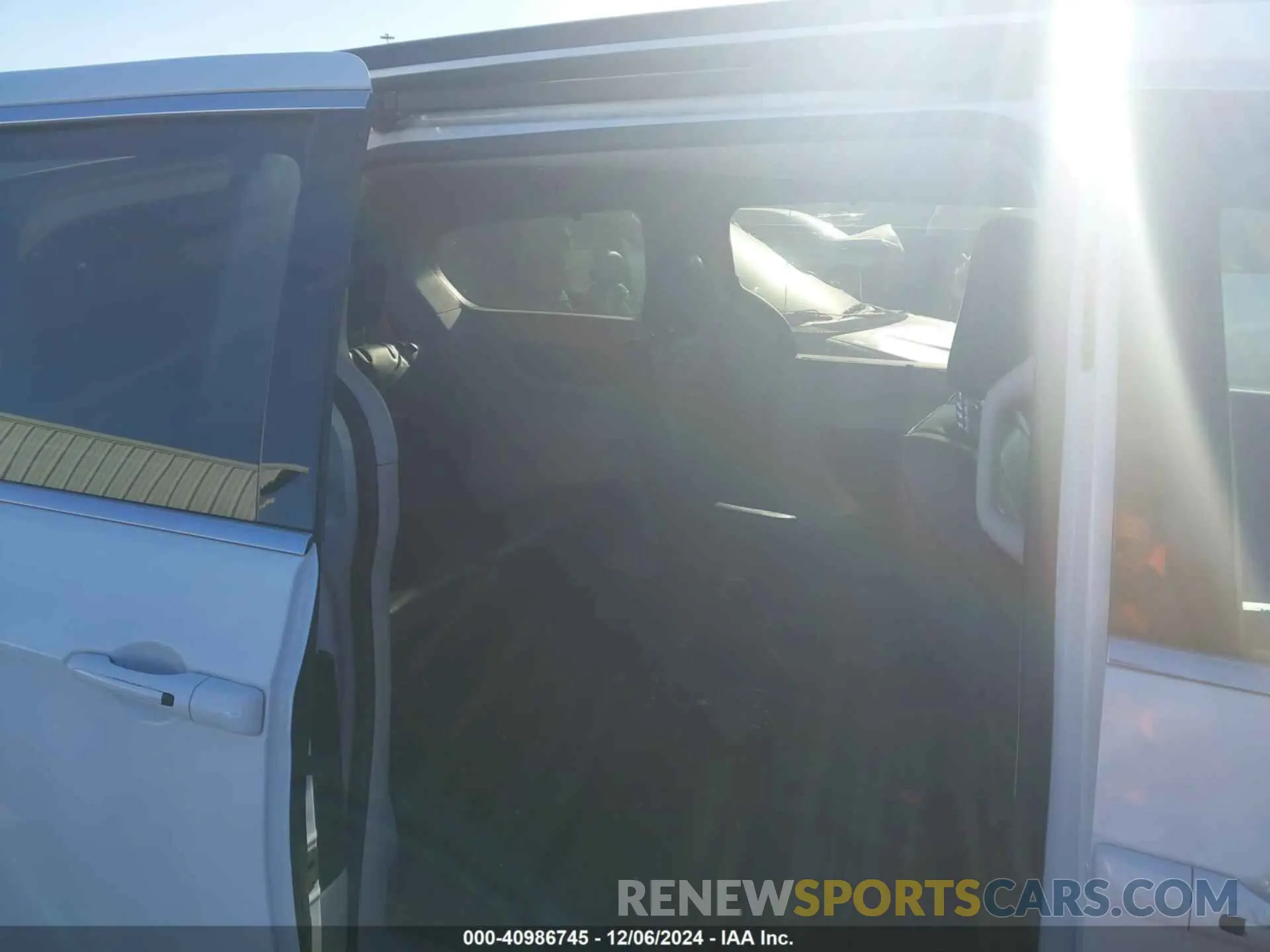 8 Фотография поврежденного автомобиля 2C4RC1DG4LR262433 CHRYSLER VOYAGER 2020