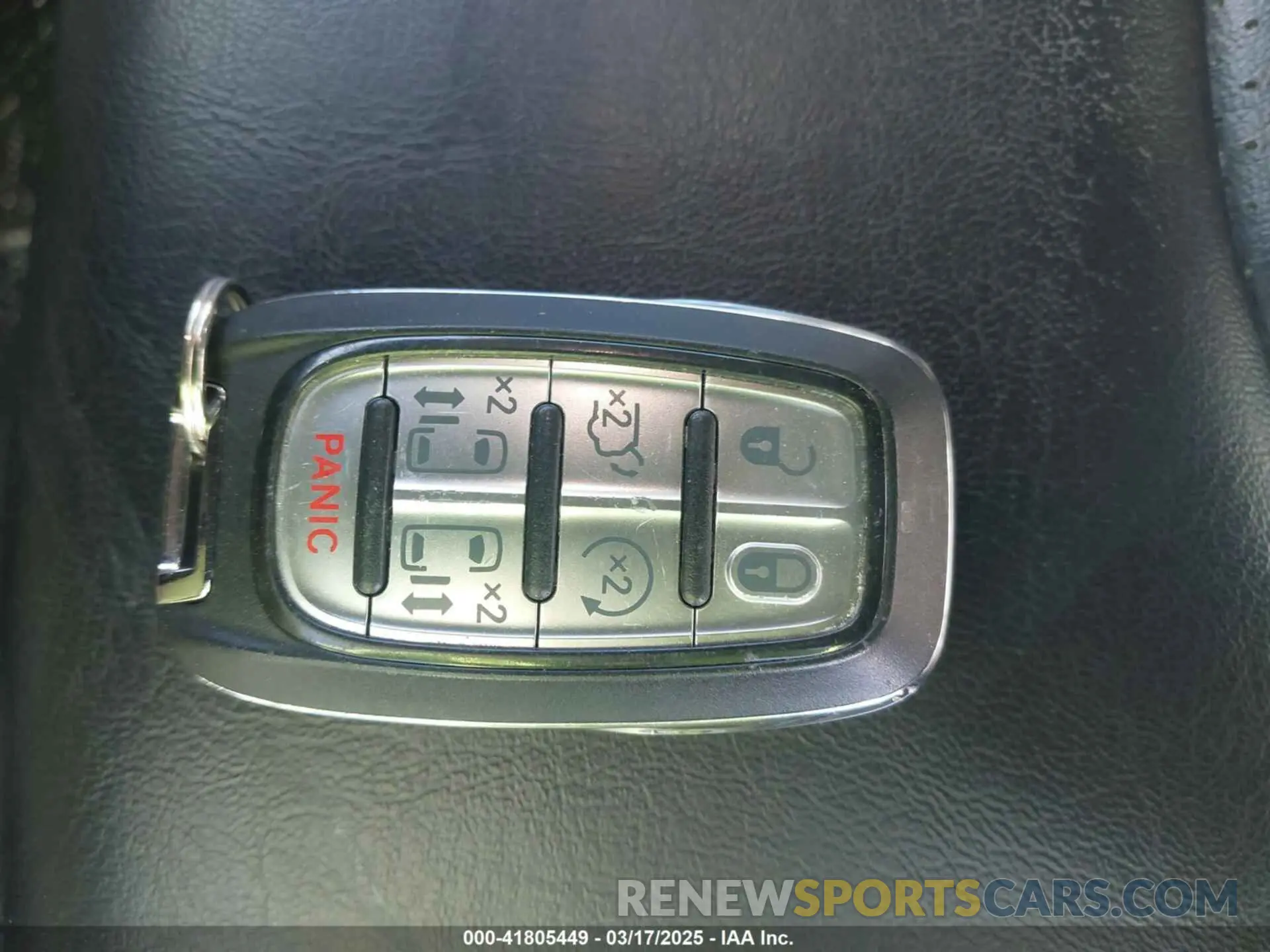 11 Фотография поврежденного автомобиля 2C4RC1DG9LR181752 CHRYSLER VOYAGER 2020