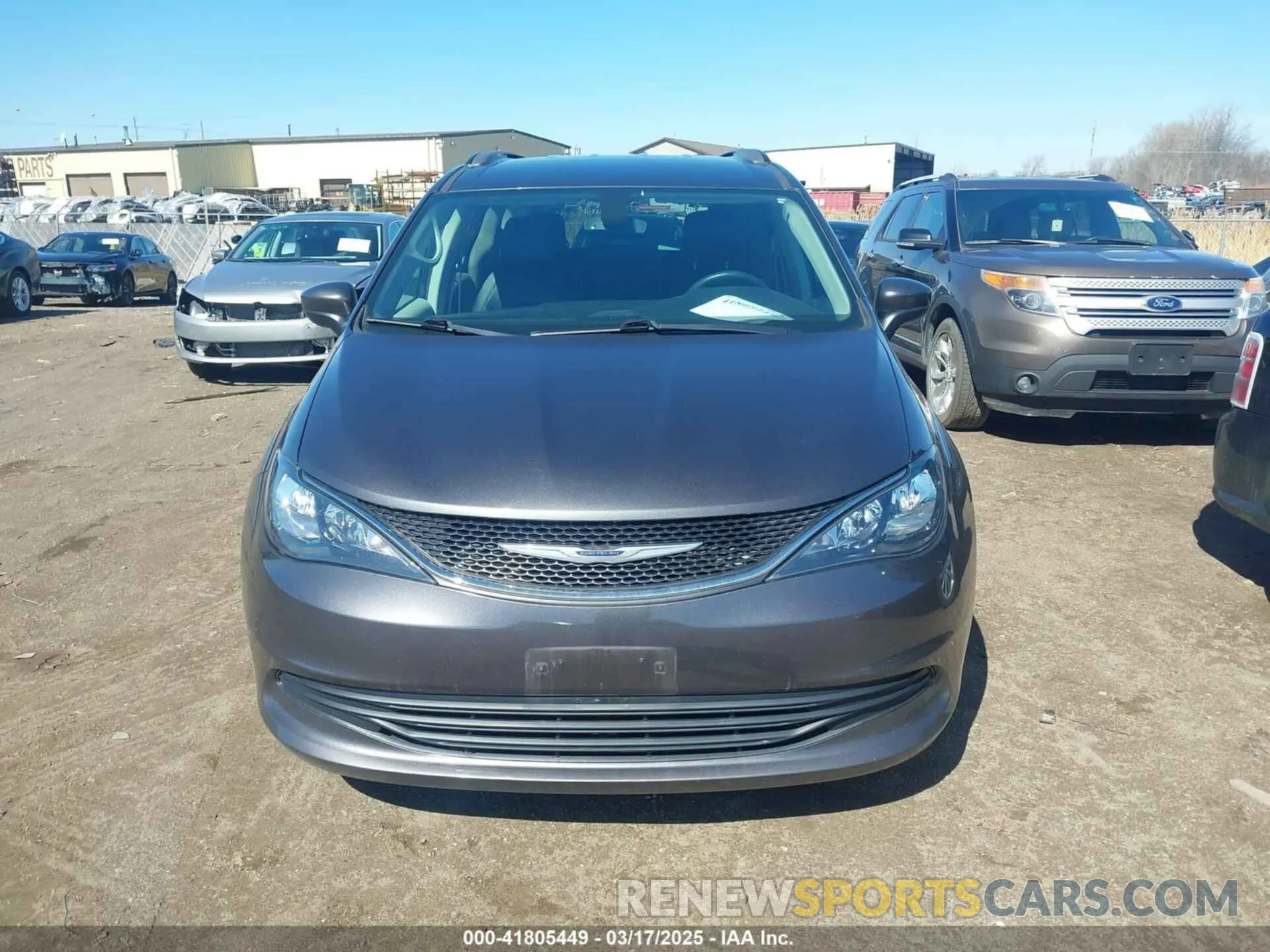 12 Фотография поврежденного автомобиля 2C4RC1DG9LR181752 CHRYSLER VOYAGER 2020