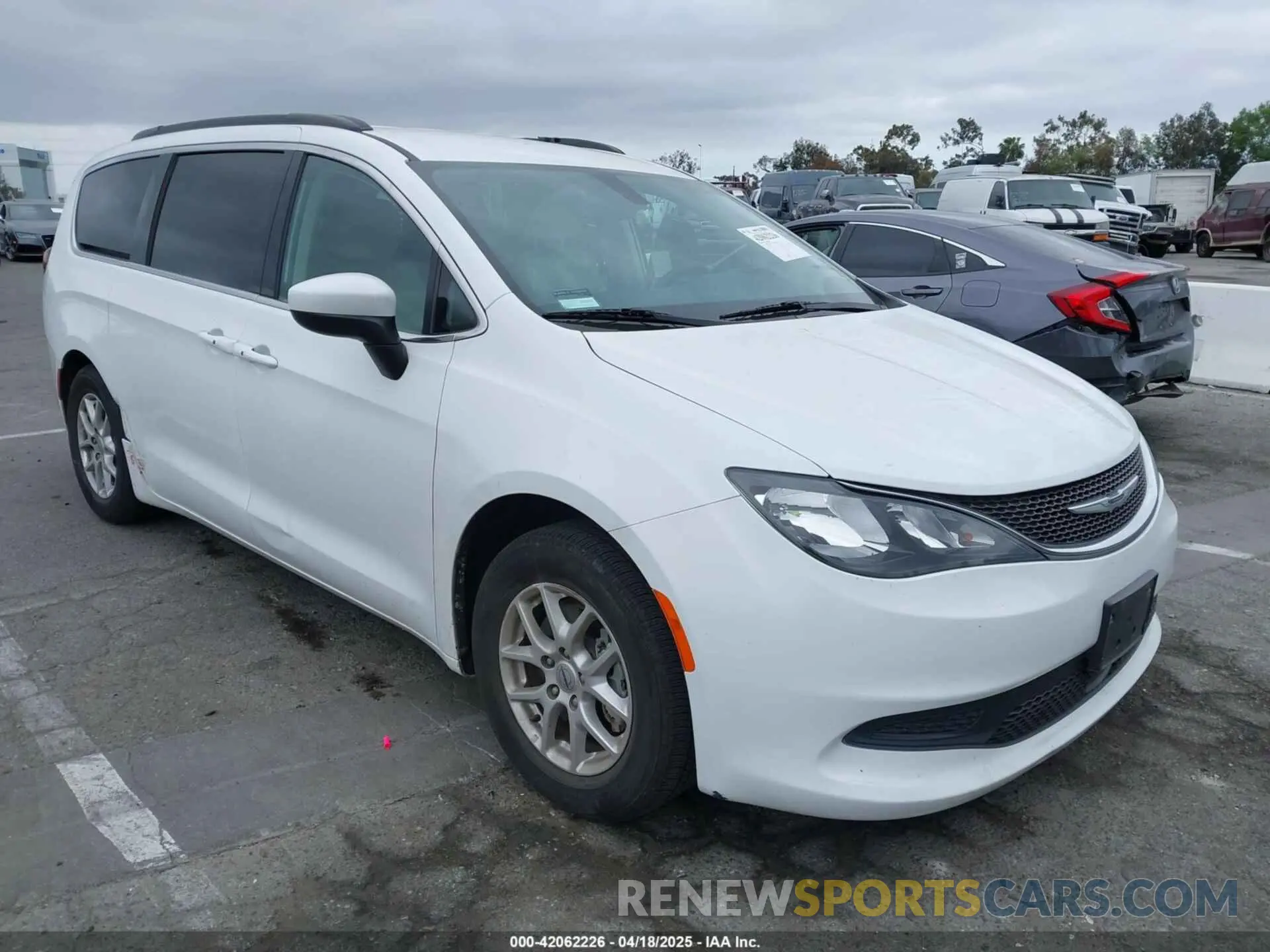 1 Фотография поврежденного автомобиля 2C4RC1DG2MR570735 CHRYSLER VOYAGER 2021