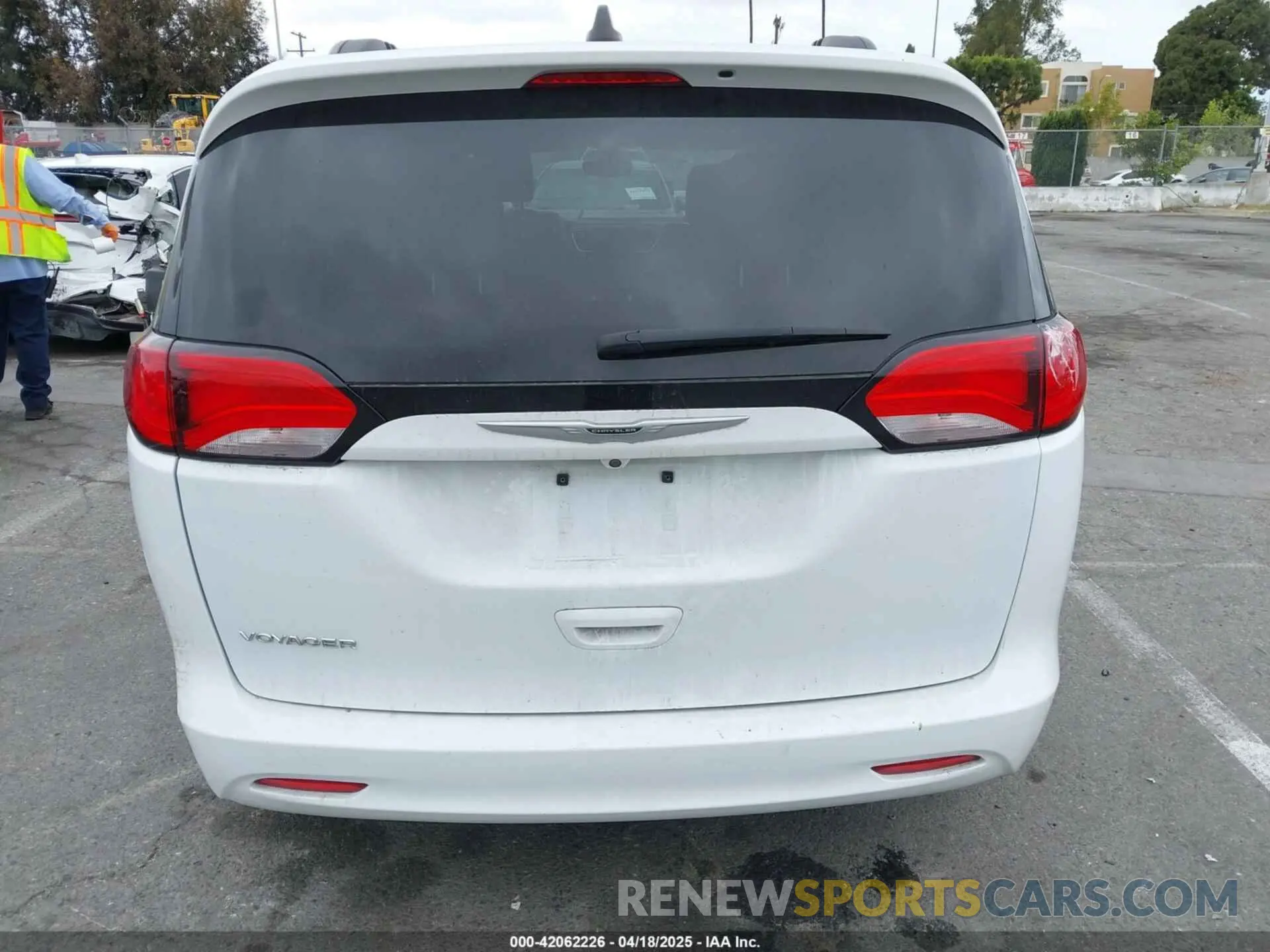 16 Фотография поврежденного автомобиля 2C4RC1DG2MR570735 CHRYSLER VOYAGER 2021