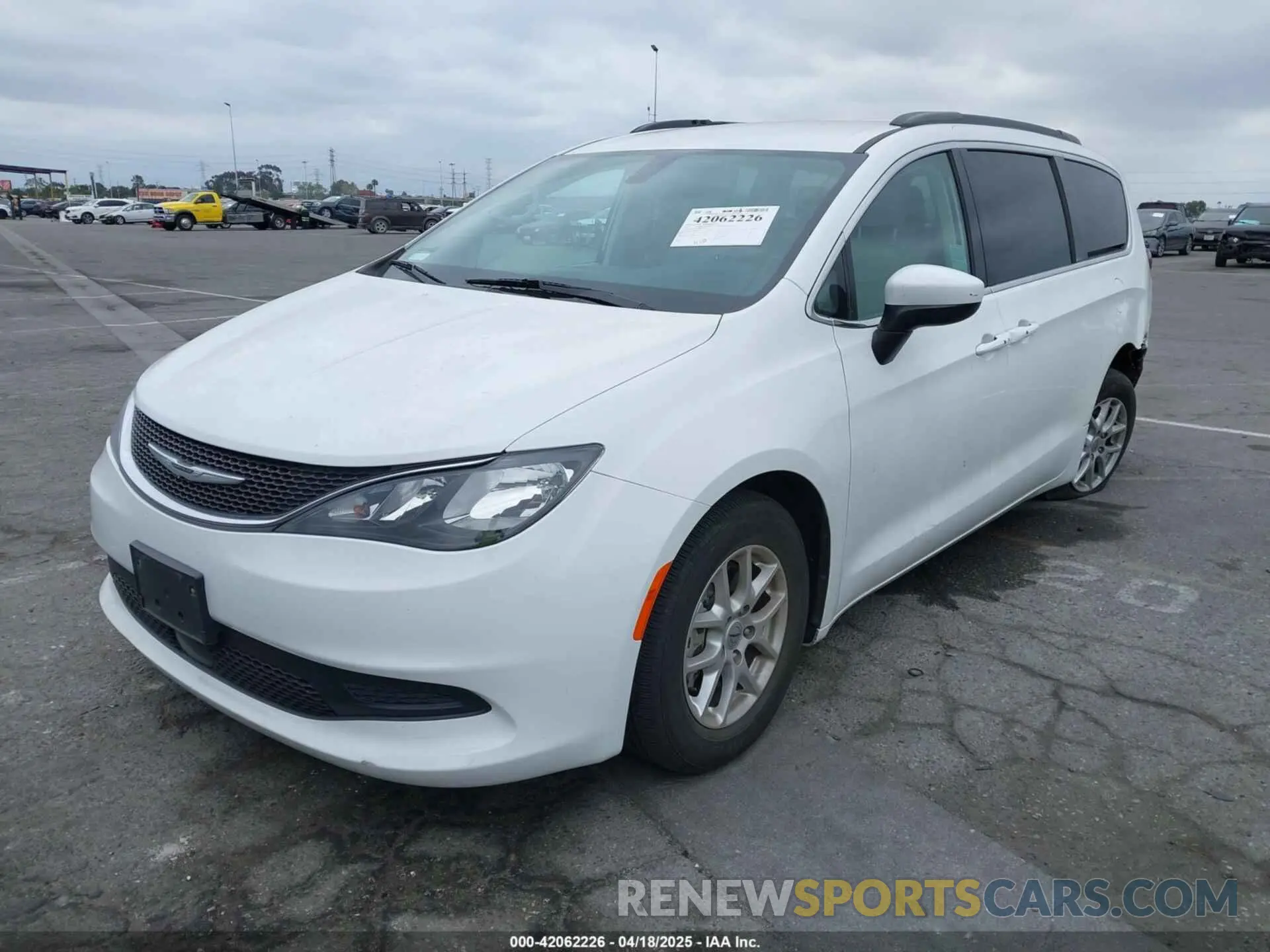 2 Фотография поврежденного автомобиля 2C4RC1DG2MR570735 CHRYSLER VOYAGER 2021