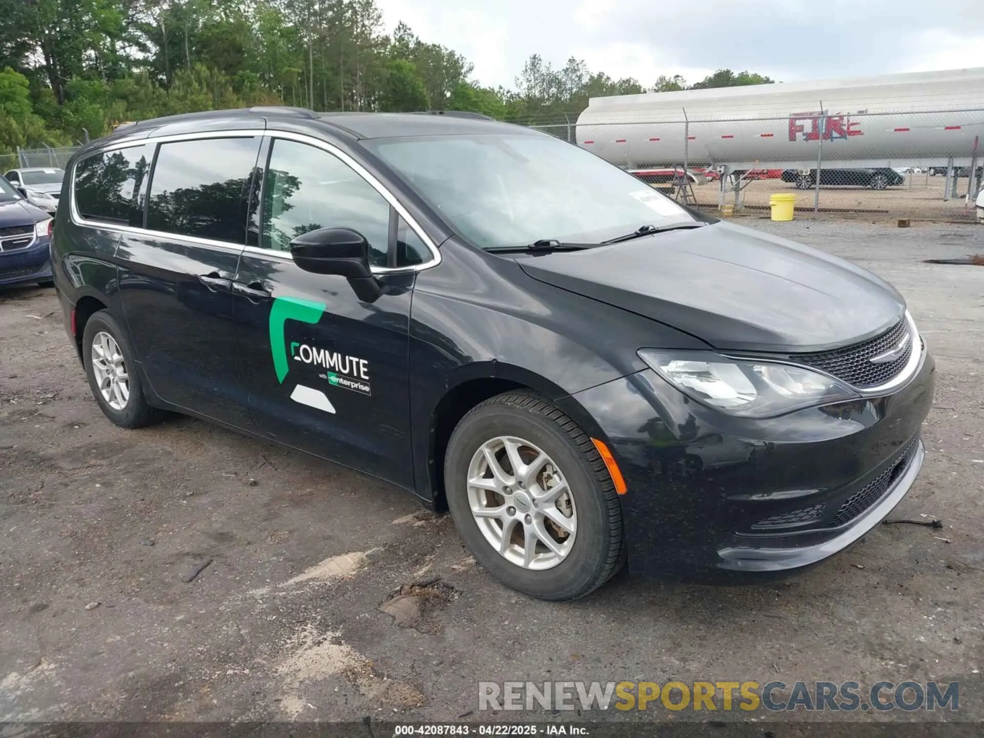 1 Фотография поврежденного автомобиля 2C4RC1DG3MR516831 CHRYSLER VOYAGER 2021