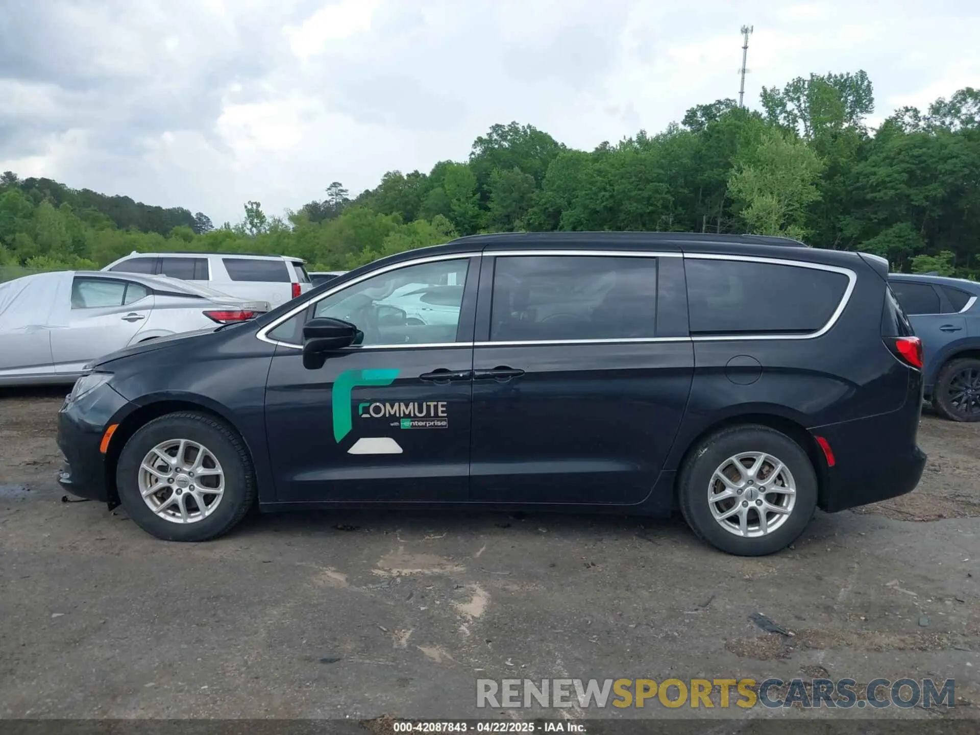 14 Фотография поврежденного автомобиля 2C4RC1DG3MR516831 CHRYSLER VOYAGER 2021