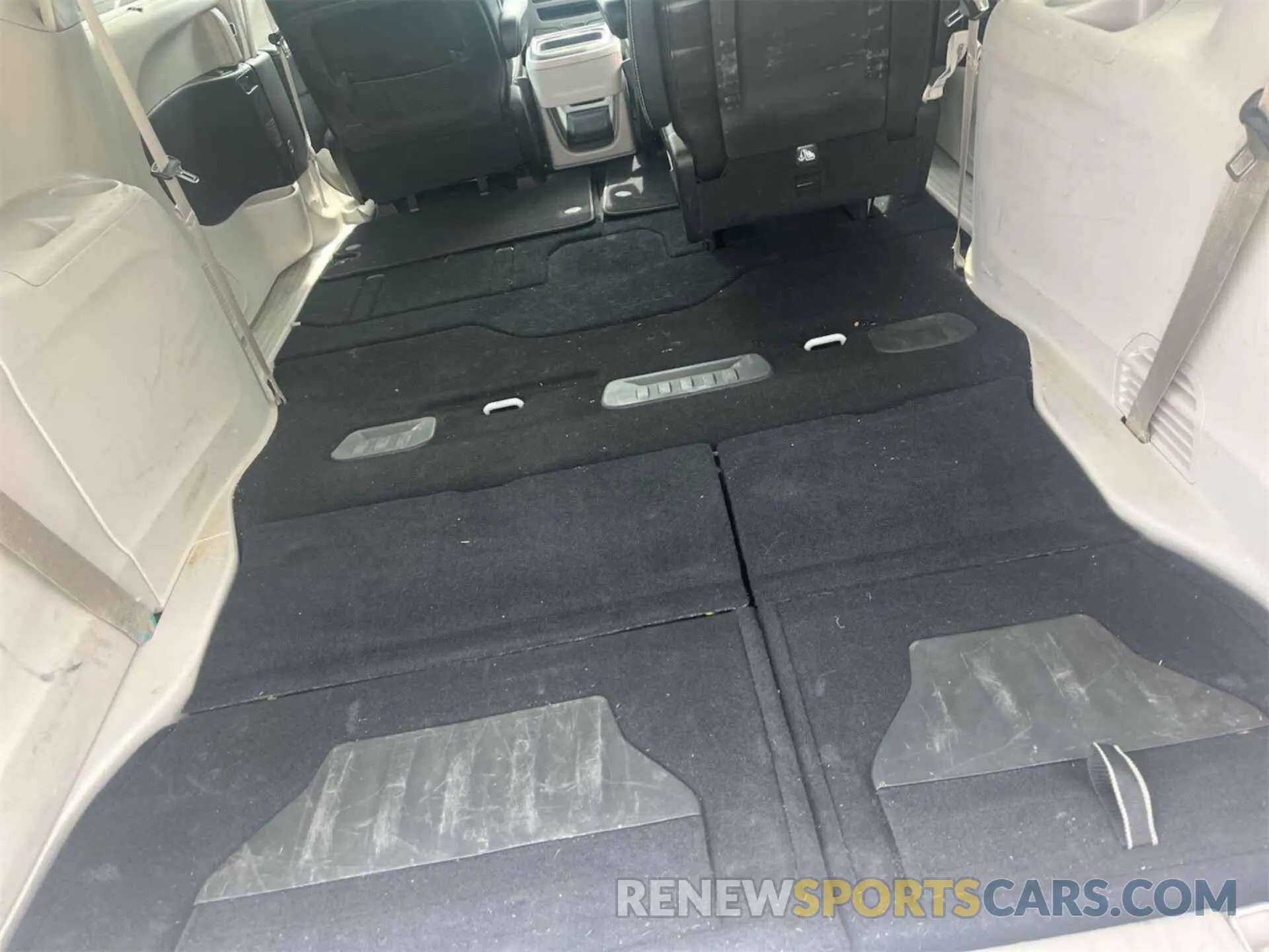 22 Фотография поврежденного автомобиля 2C4RC1DG3MR555063 CHRYSLER VOYAGER 2021