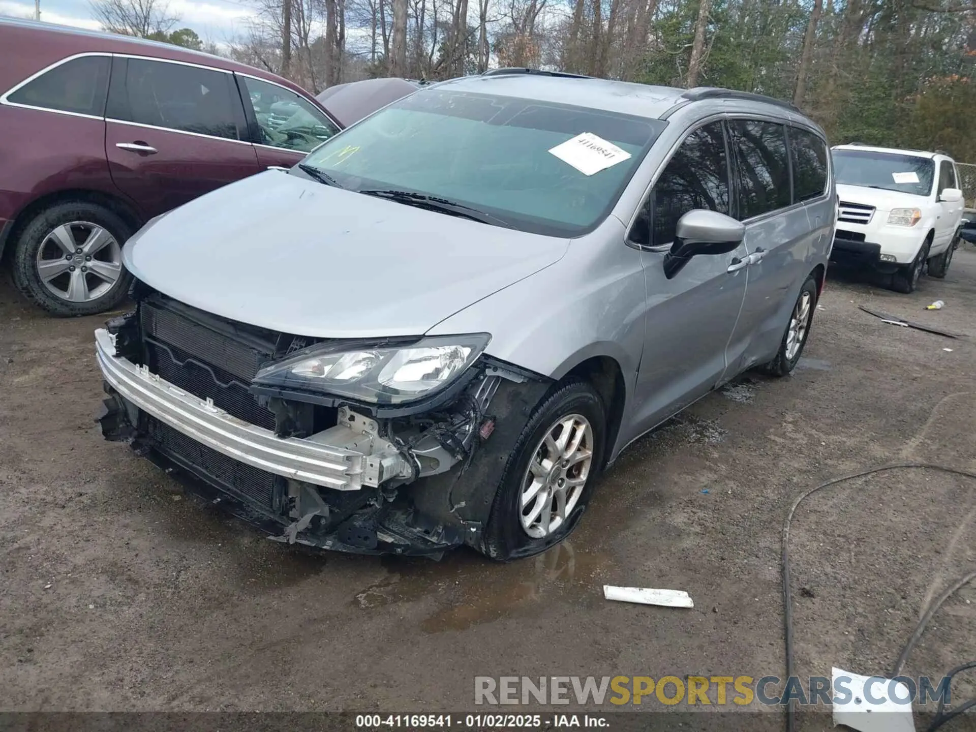 2 Photograph of a damaged car 2C4RC1DG4MR543617 CHRYSLER VOYAGER 2021
