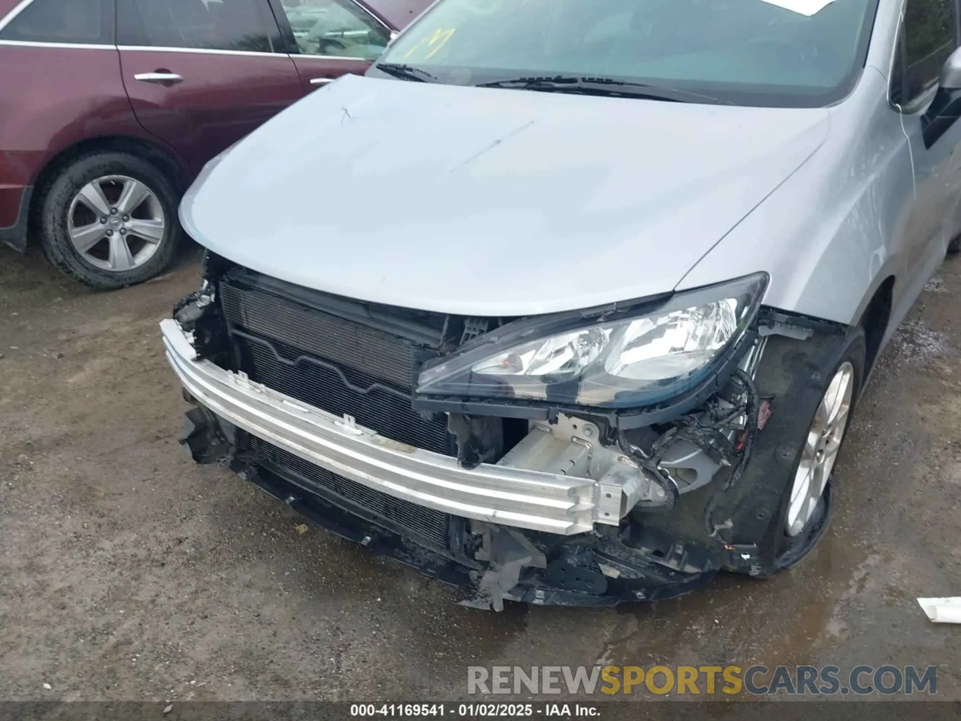 6 Photograph of a damaged car 2C4RC1DG4MR543617 CHRYSLER VOYAGER 2021