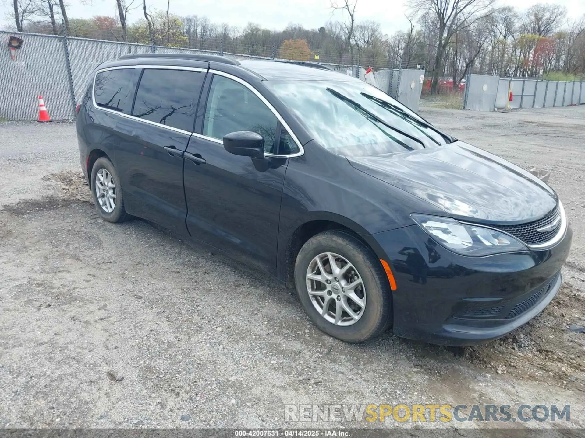 1 Фотография поврежденного автомобиля 2C4RC1DG5MR532190 CHRYSLER VOYAGER 2021