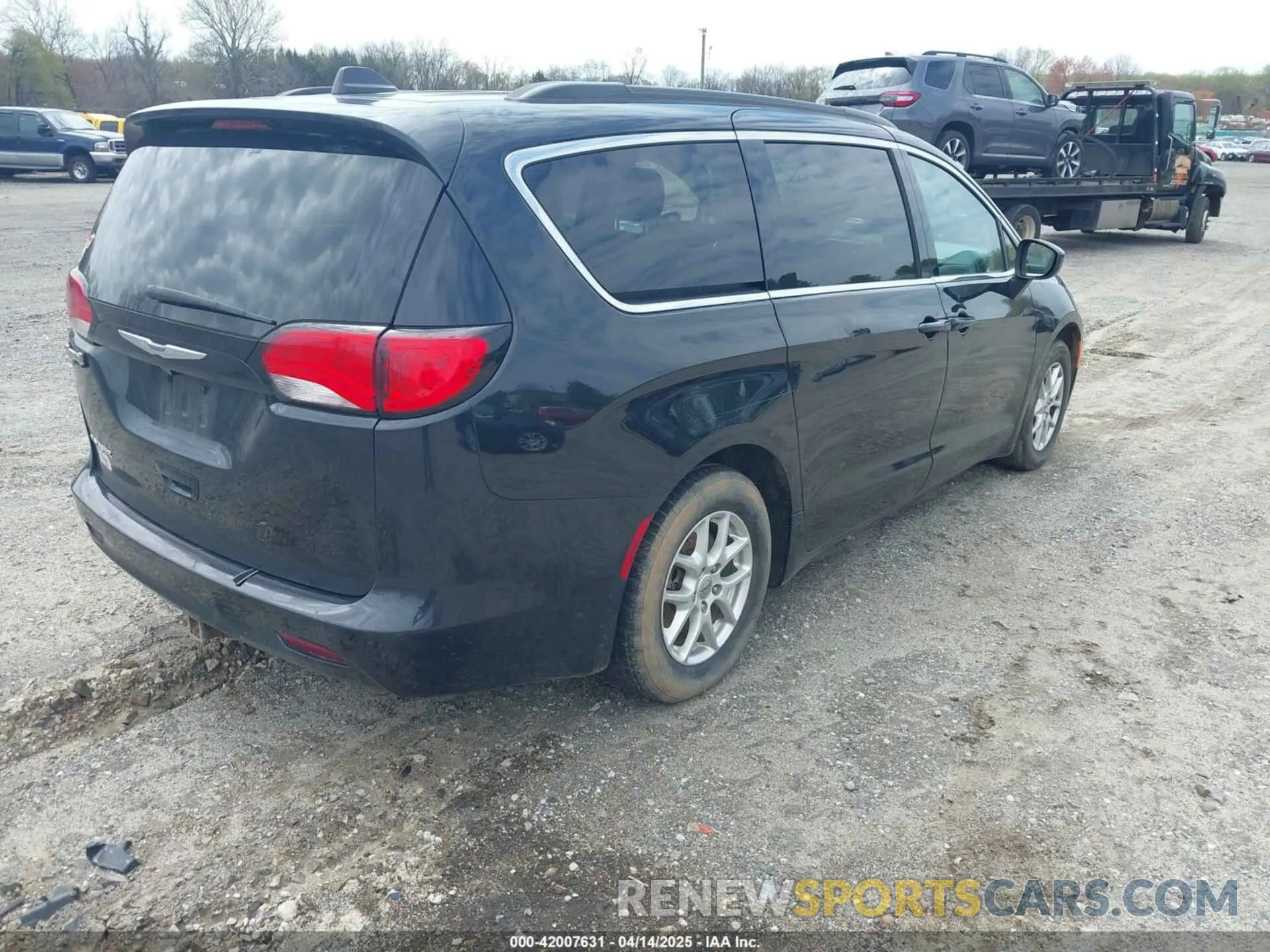 4 Фотография поврежденного автомобиля 2C4RC1DG5MR532190 CHRYSLER VOYAGER 2021