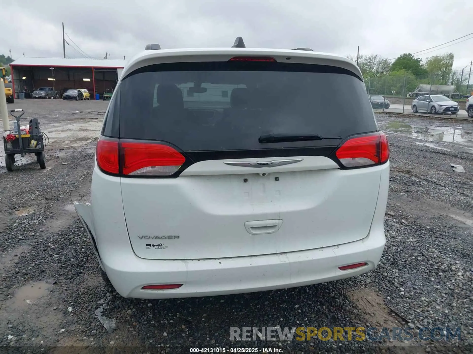 16 Photograph of a damaged car 2C4RC1DG7MR533776 CHRYSLER VOYAGER 2021