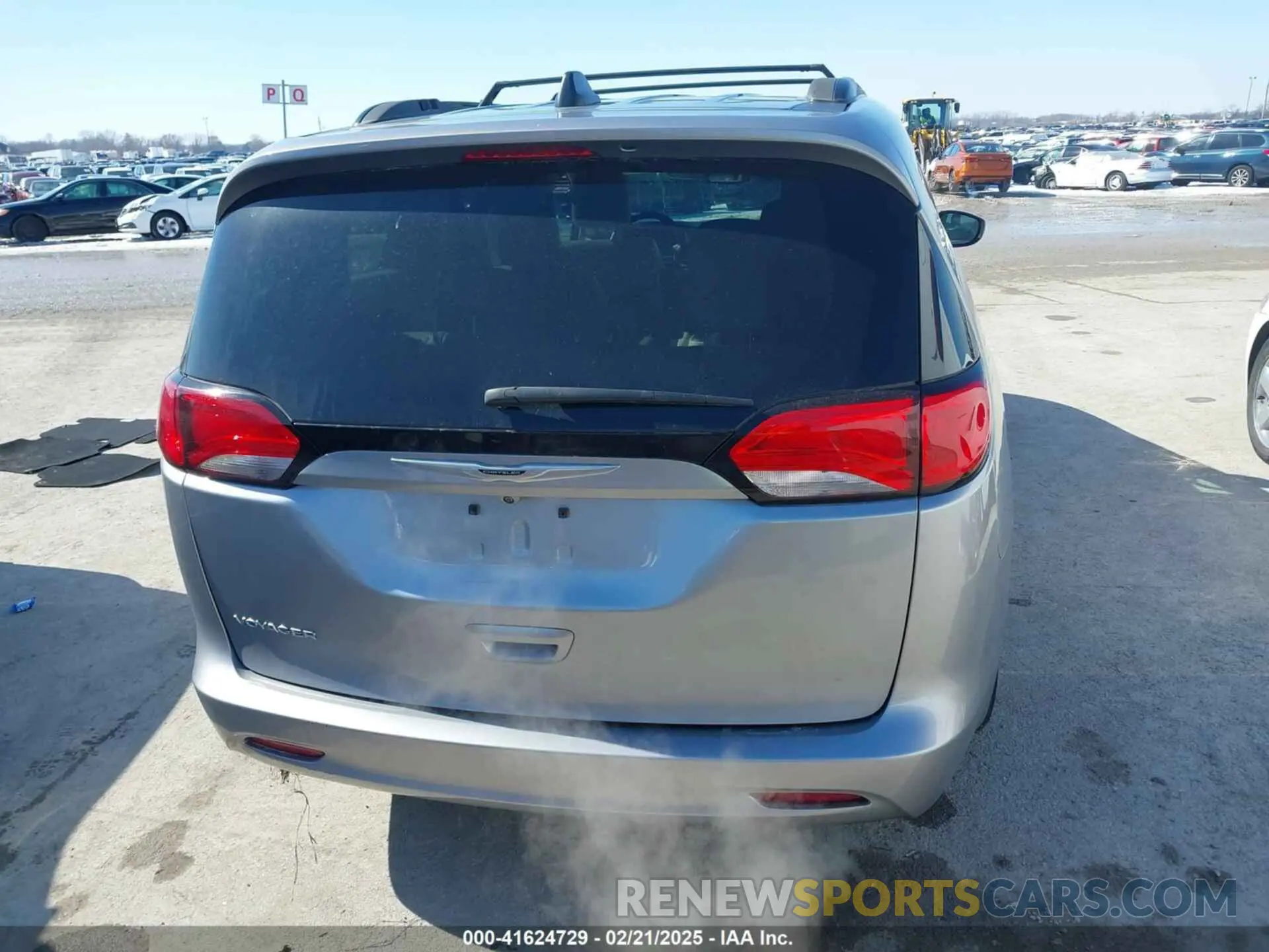 16 Фотография поврежденного автомобиля 2C4RC1DG7MR566518 CHRYSLER VOYAGER 2021