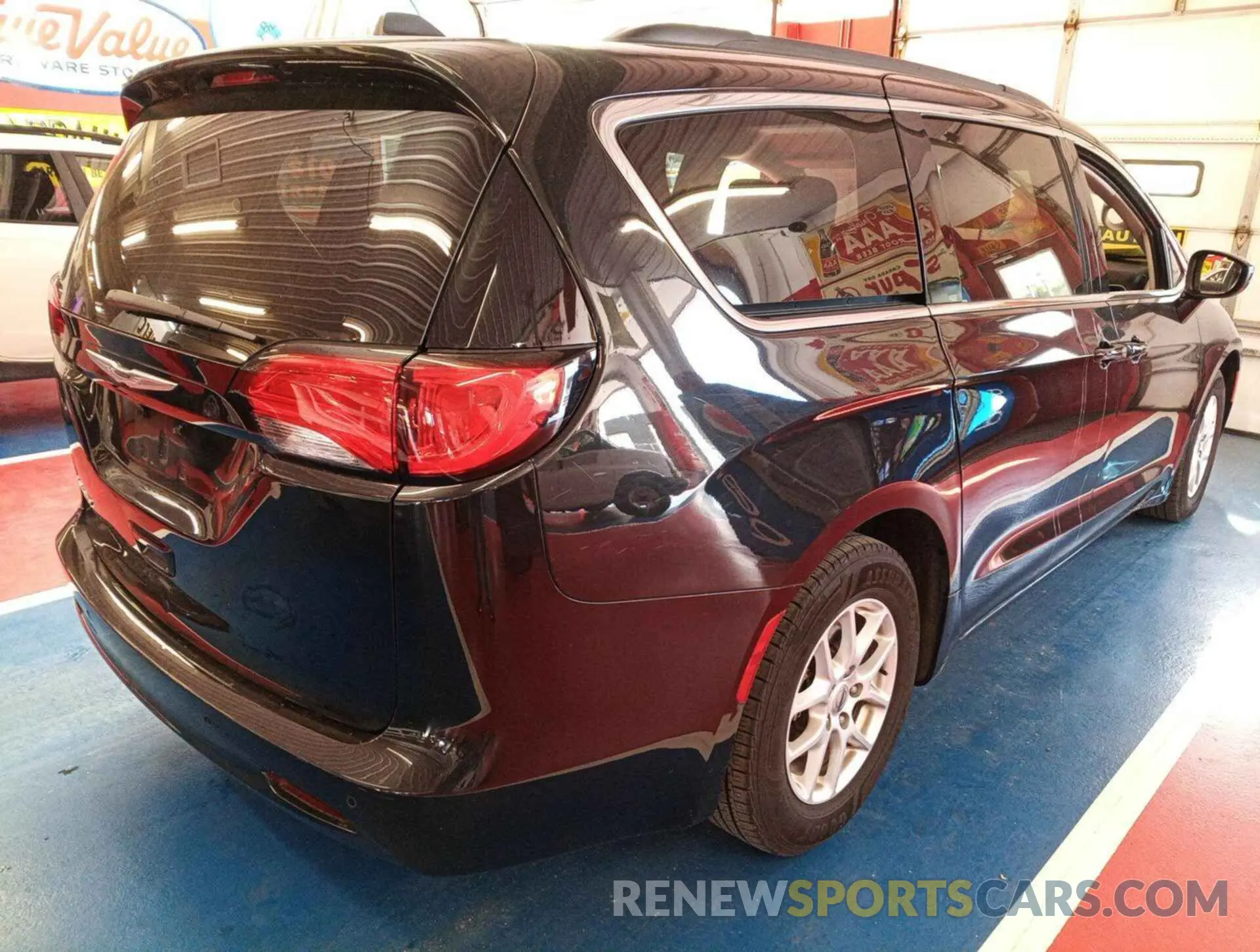 20 Фотография поврежденного автомобиля 2C4RC1DGXMR555075 CHRYSLER VOYAGER 2021