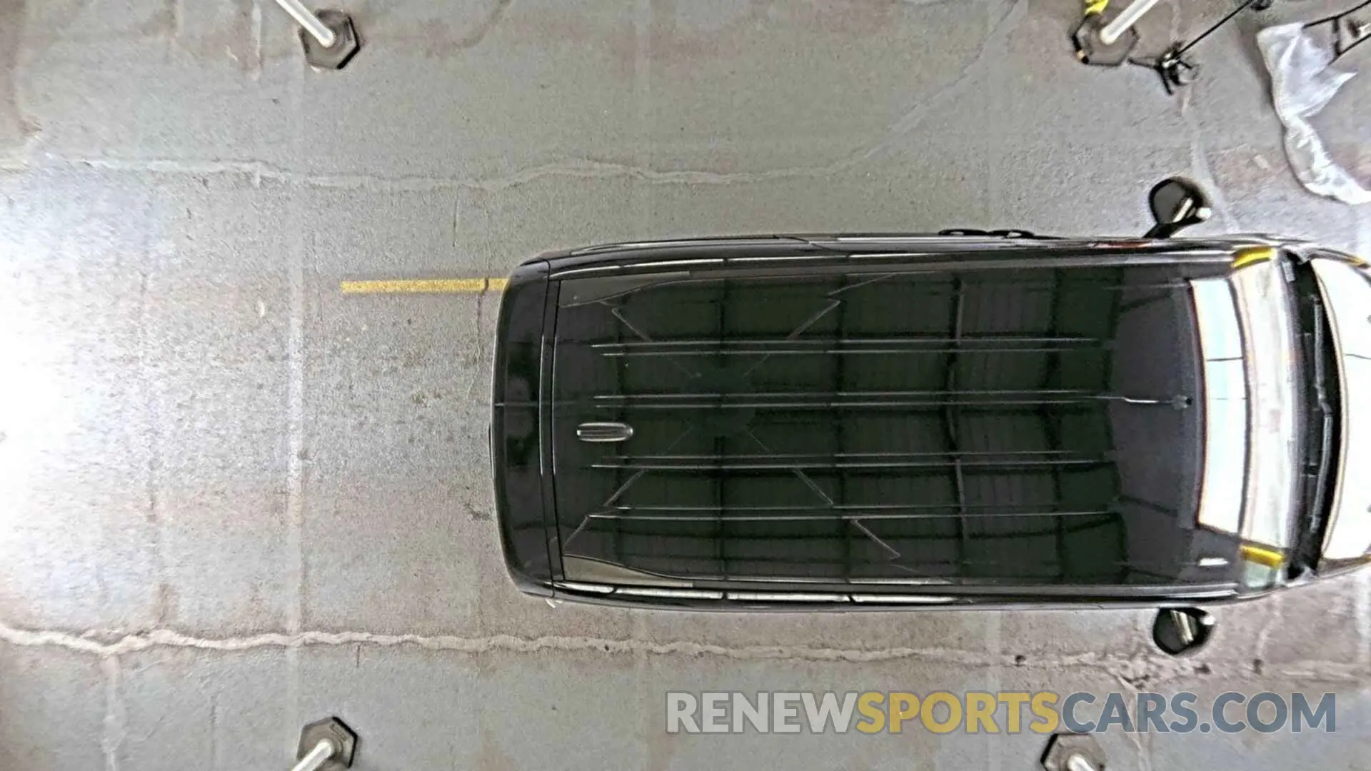 24 Photograph of a damaged car 2C4RC1CG0NR103302 CHRYSLER VOYAGER 2022