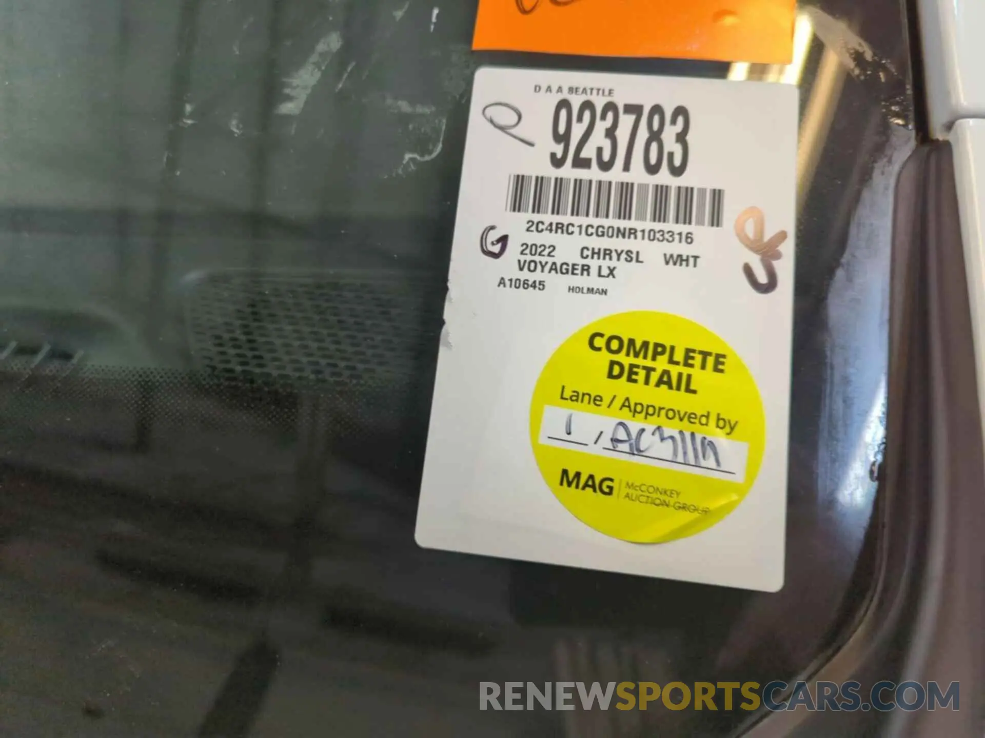 23 Photograph of a damaged car 2C4RC1CG0NR103316 CHRYSLER VOYAGER 2022