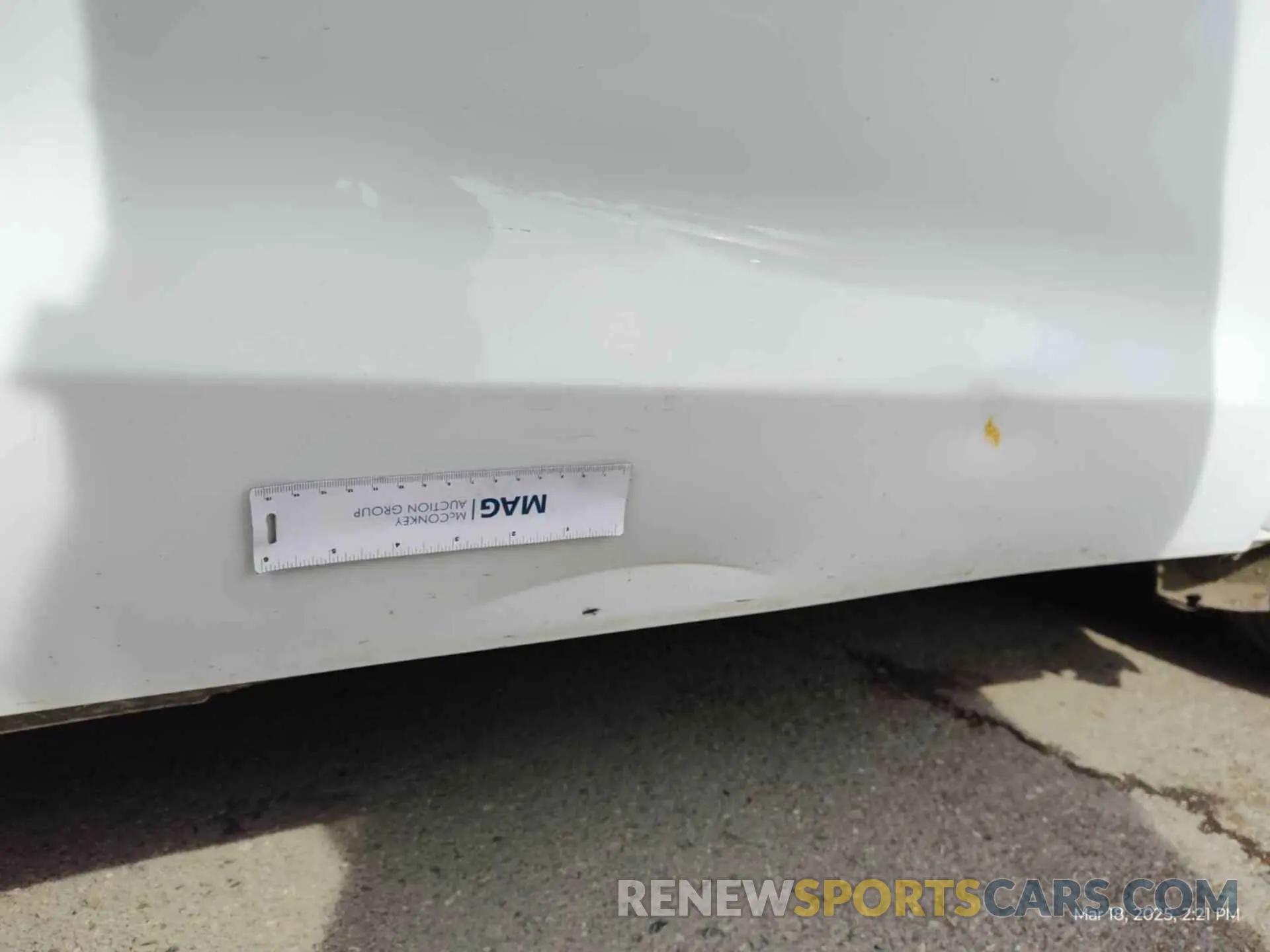 28 Photograph of a damaged car 2C4RC1CG0NR103316 CHRYSLER VOYAGER 2022