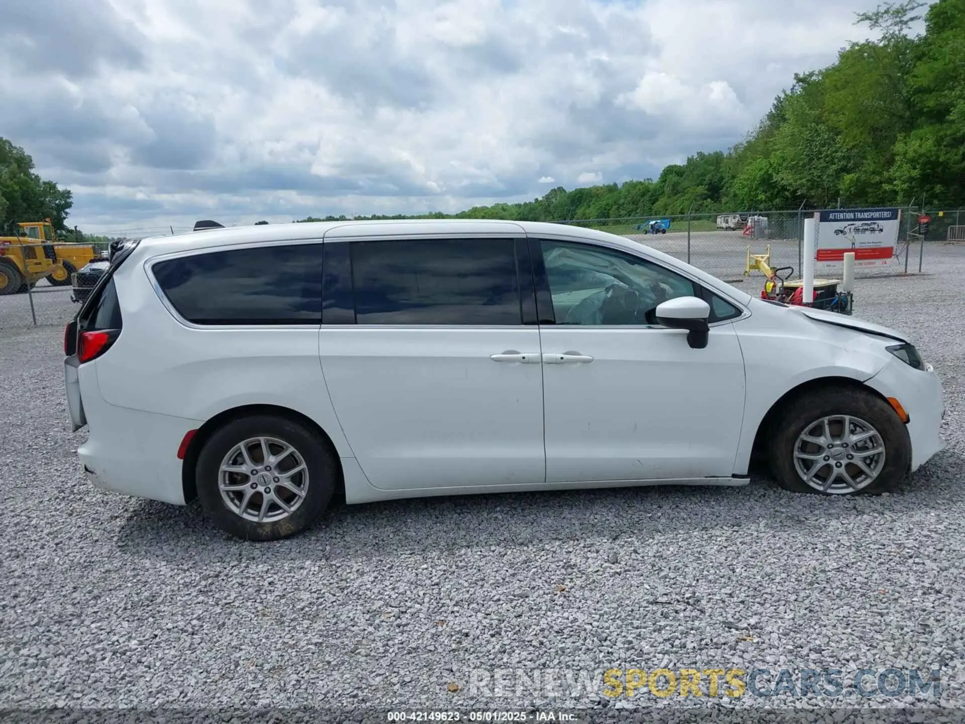 13 Фотография поврежденного автомобиля 2C4RC1CG2NR204647 CHRYSLER VOYAGER 2022