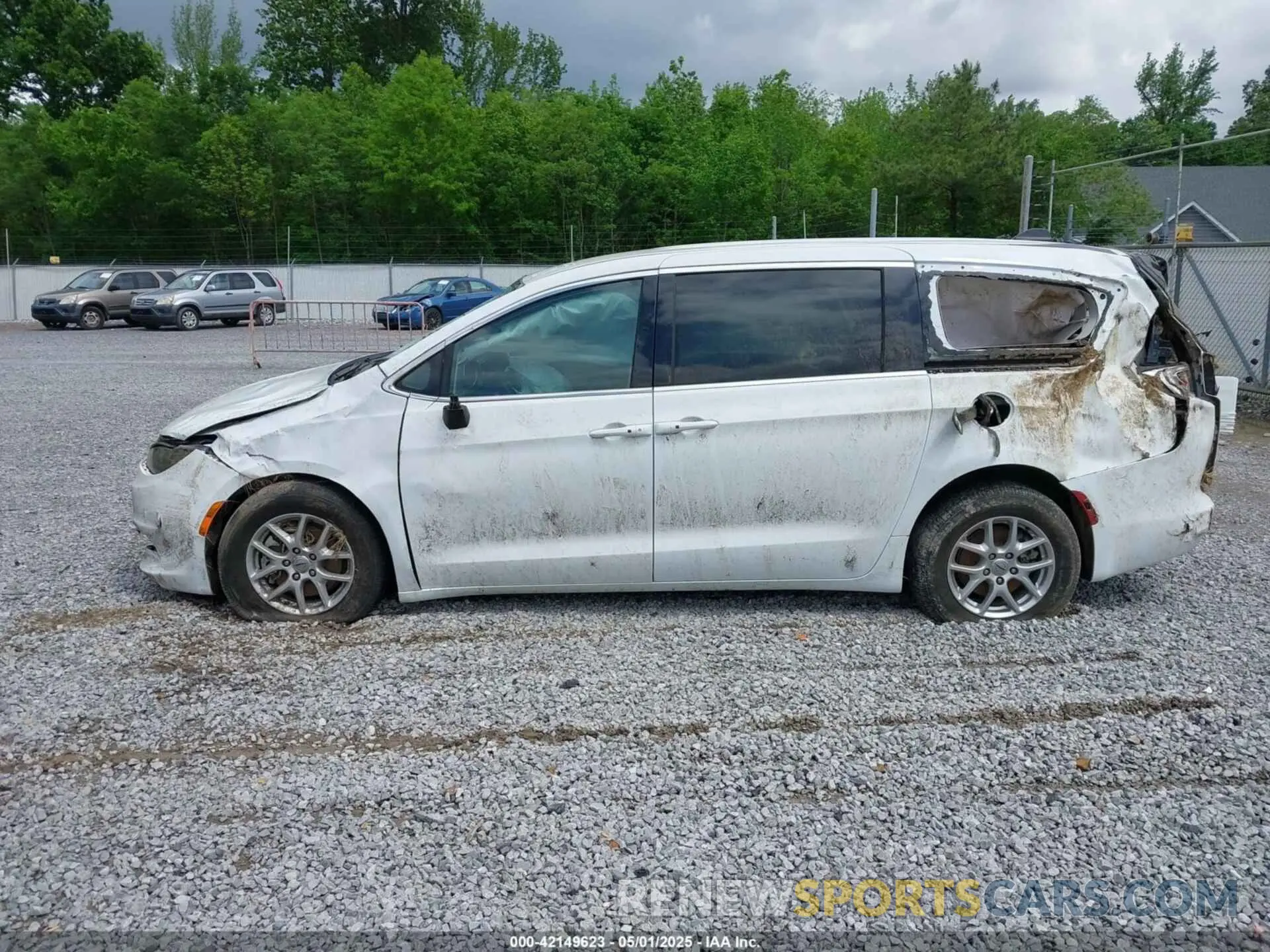 14 Фотография поврежденного автомобиля 2C4RC1CG2NR204647 CHRYSLER VOYAGER 2022