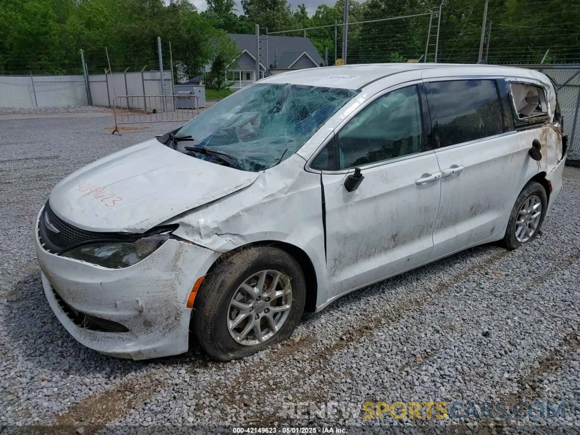 2 Фотография поврежденного автомобиля 2C4RC1CG2NR204647 CHRYSLER VOYAGER 2022