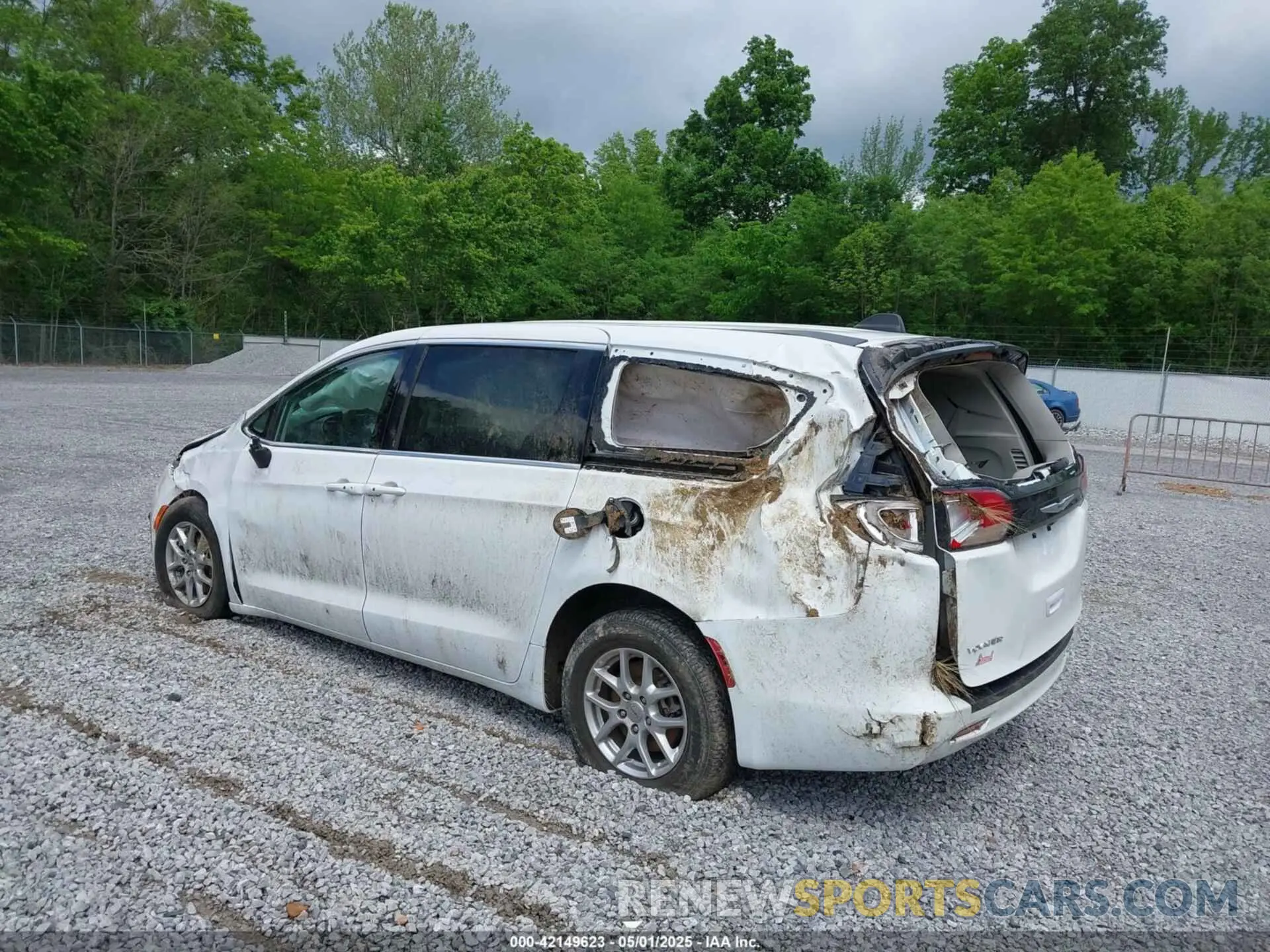 6 Фотография поврежденного автомобиля 2C4RC1CG2NR204647 CHRYSLER VOYAGER 2022