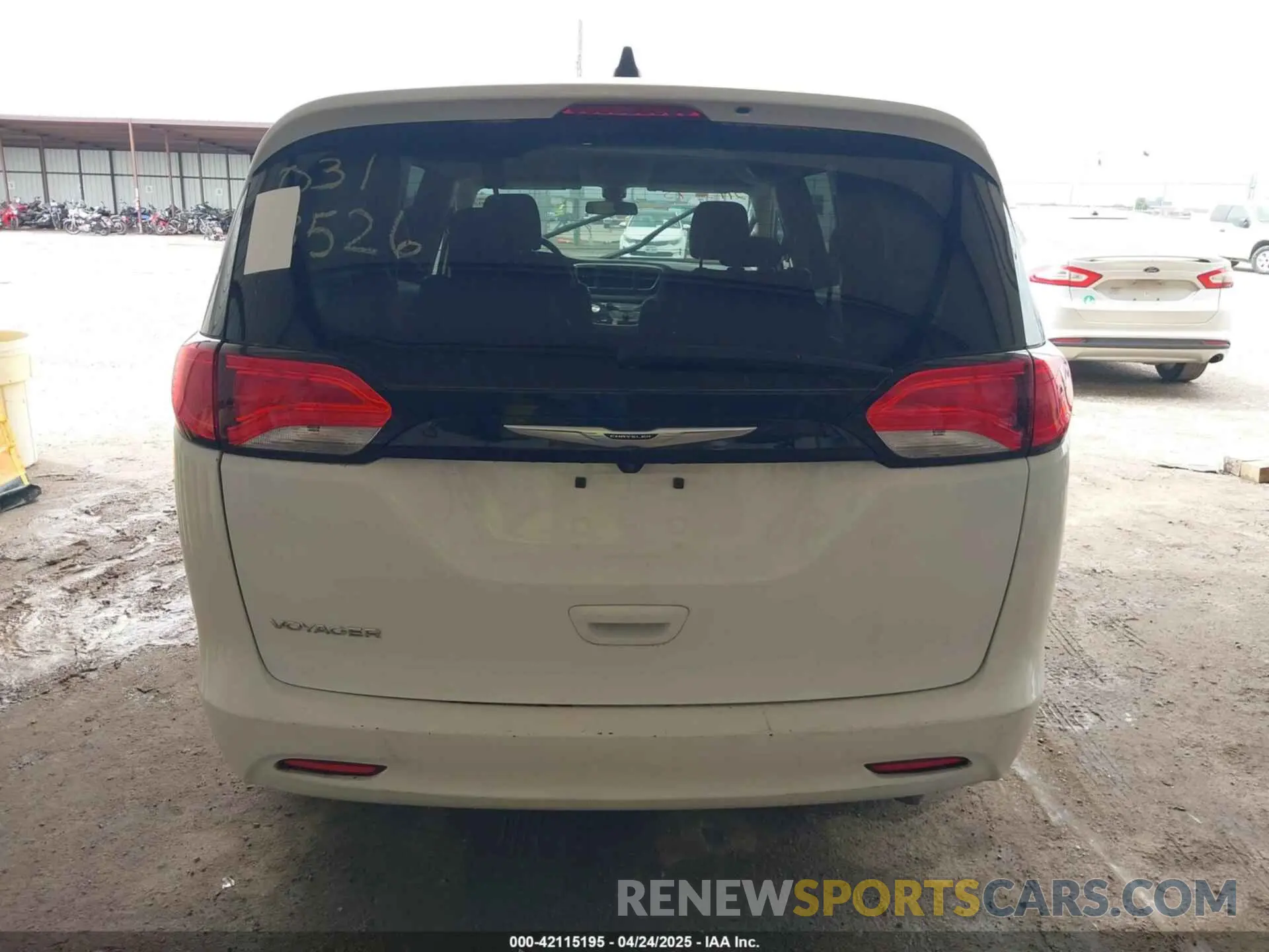 16 Фотография поврежденного автомобиля 2C4RC1CG2NR226082 CHRYSLER VOYAGER 2022