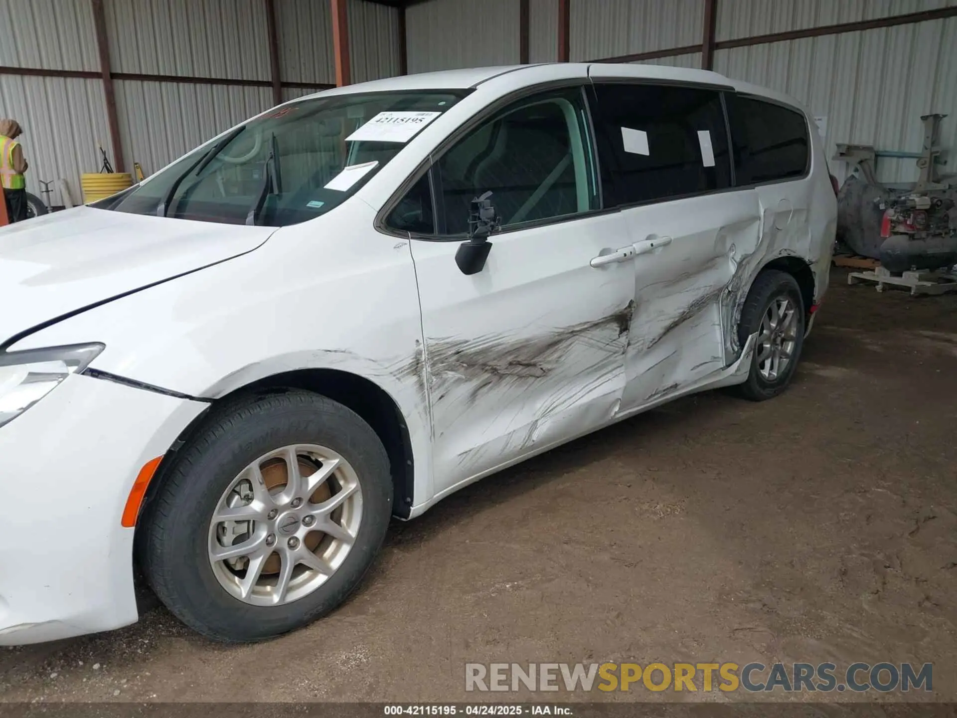 6 Фотография поврежденного автомобиля 2C4RC1CG2NR226082 CHRYSLER VOYAGER 2022